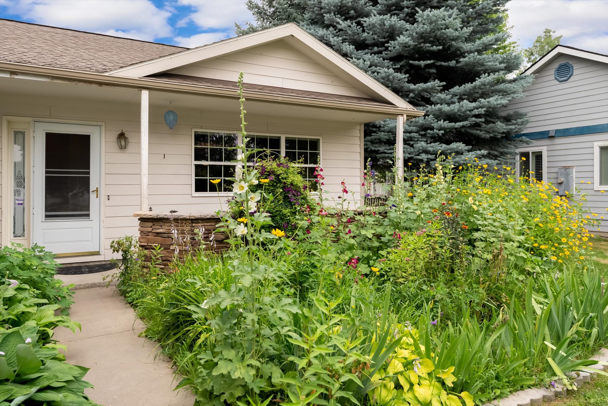 32 Windward Loop Property Photo 4