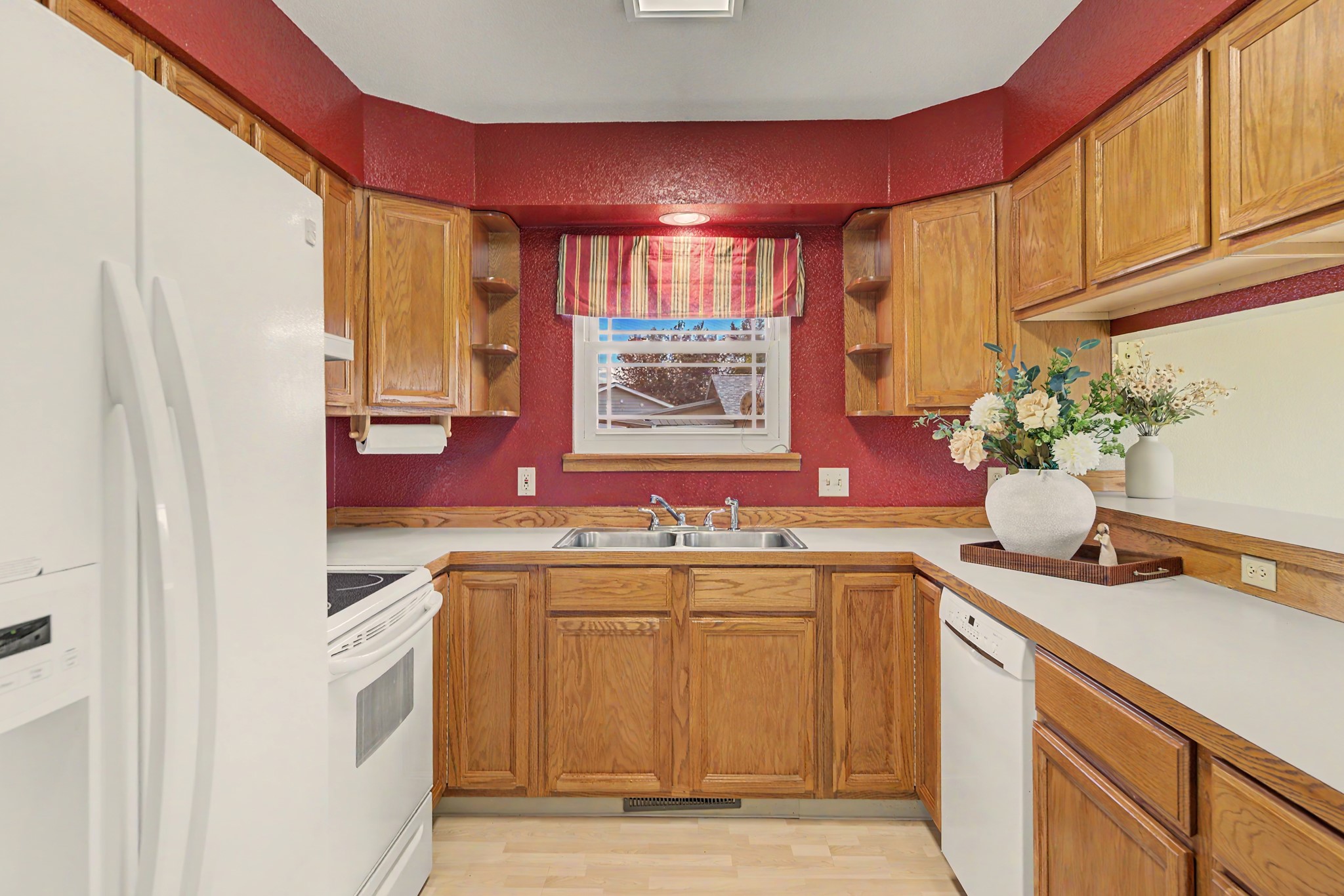 3911 Bullet Drive Property Photo 12