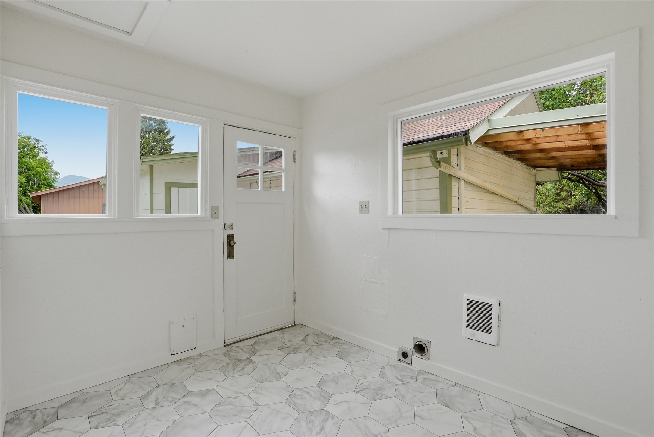 1093 Eastside Highway Property Photo 18