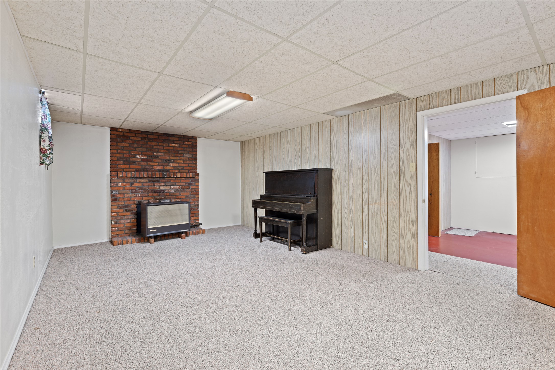 423 Linden Street Property Photo 31