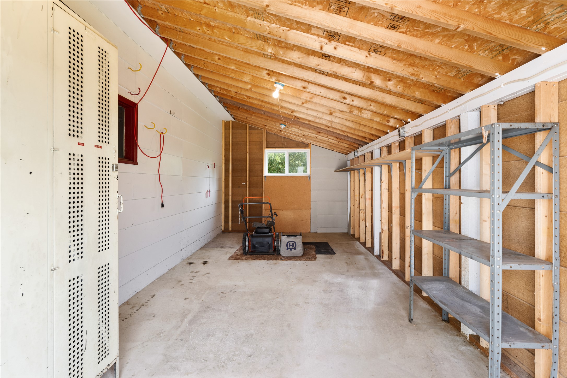 423 Linden Street Property Photo 41