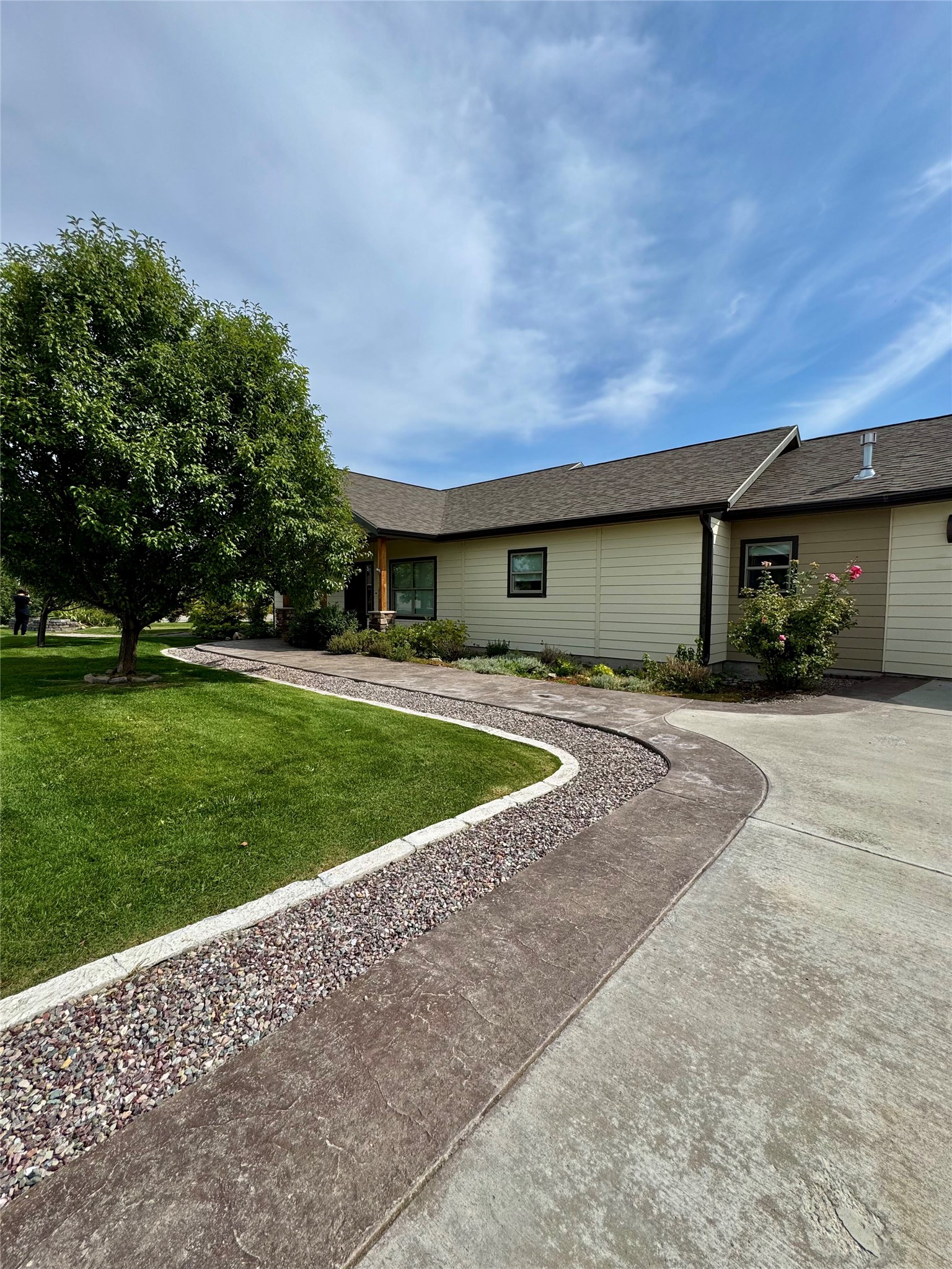 7590 Kingpost Loop Property Photo 3