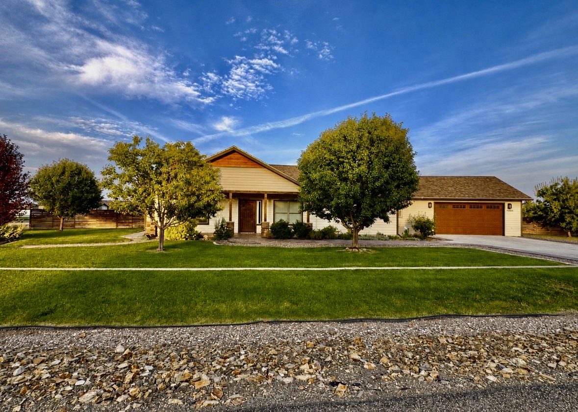 7590 Kingpost Loop Property Photo 4