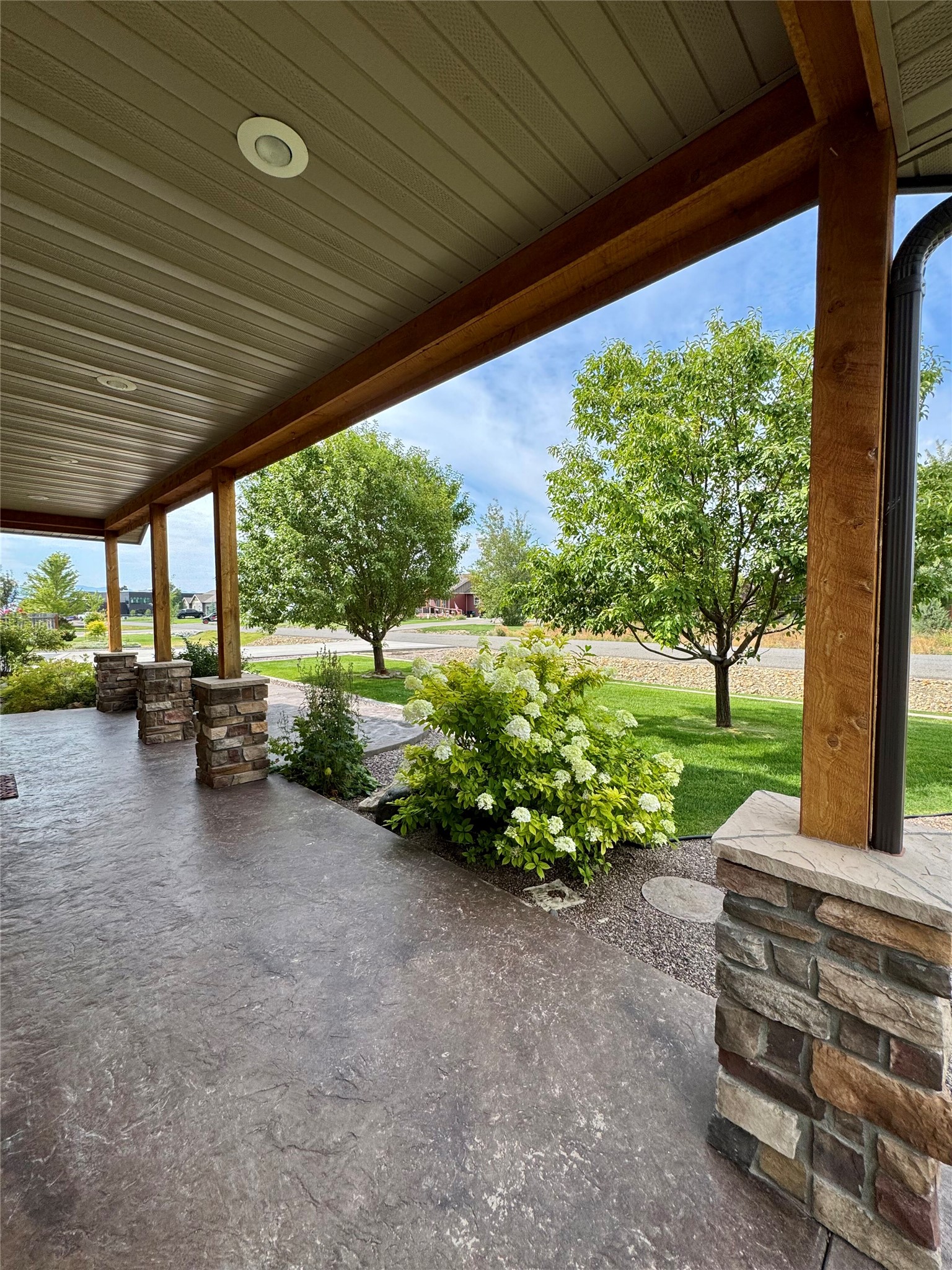 7590 Kingpost Loop Property Photo 8