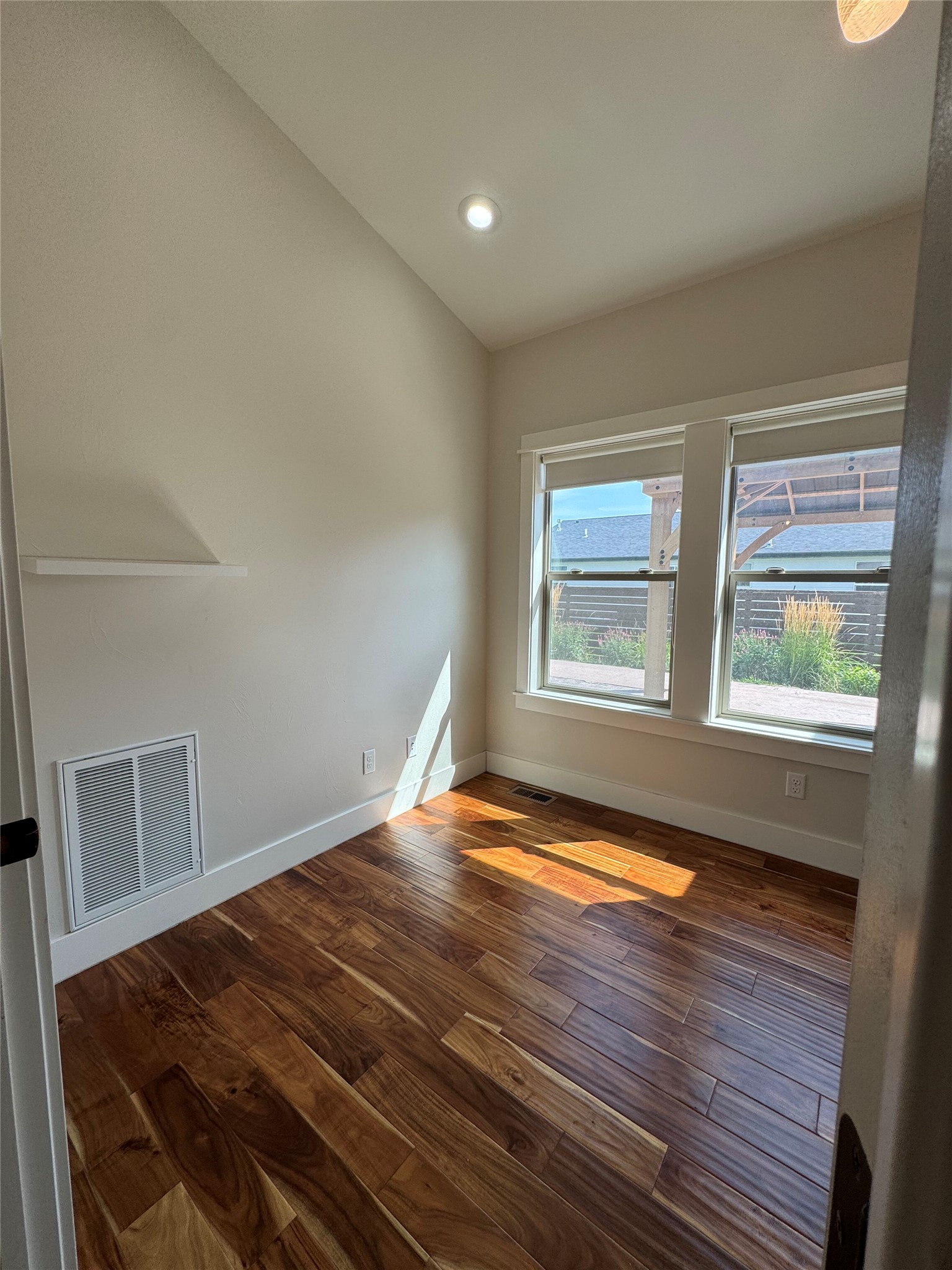 7590 Kingpost Loop Property Photo 34