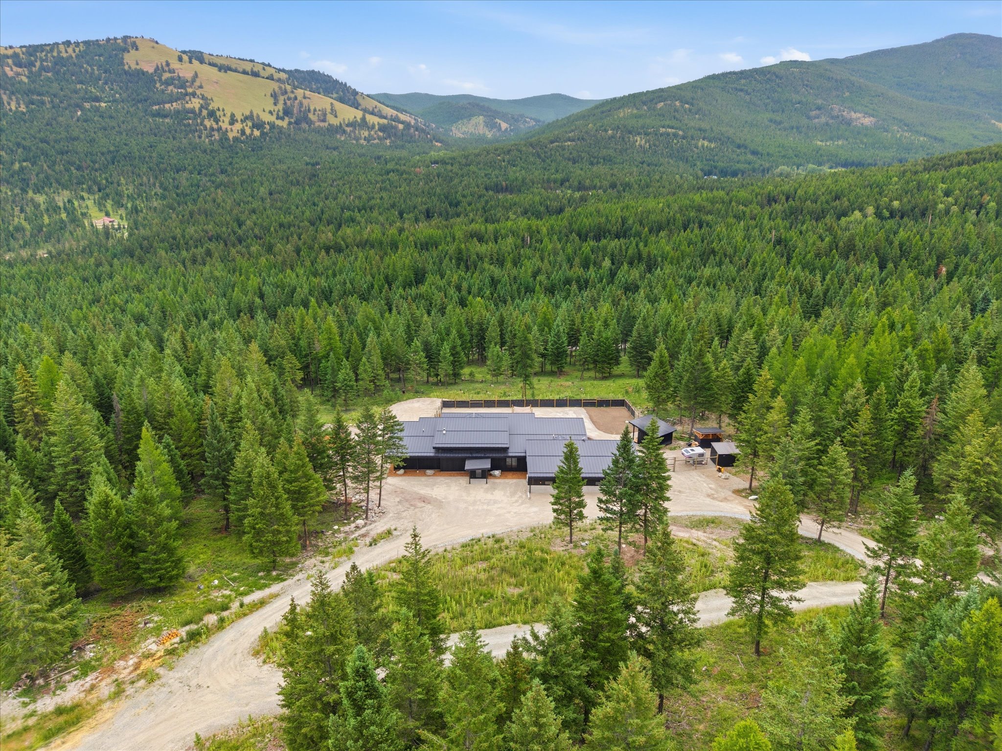 233 Wild Bill Trail Property Photo 52