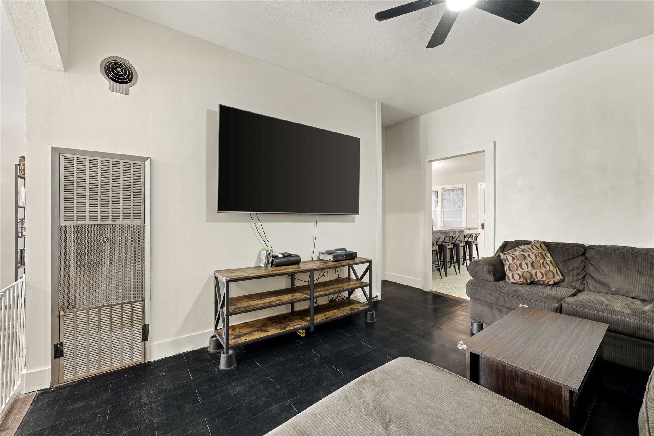 514 Locust Street Property Photo 10