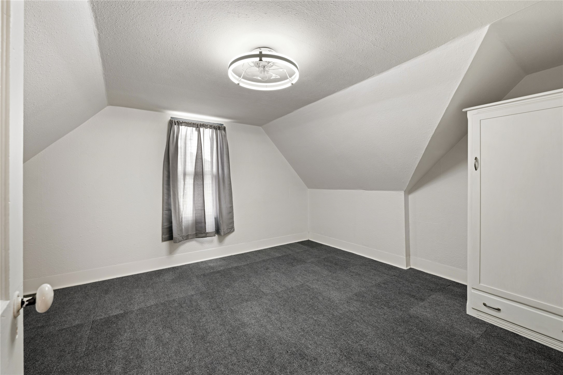 514 Locust Street Property Photo 15