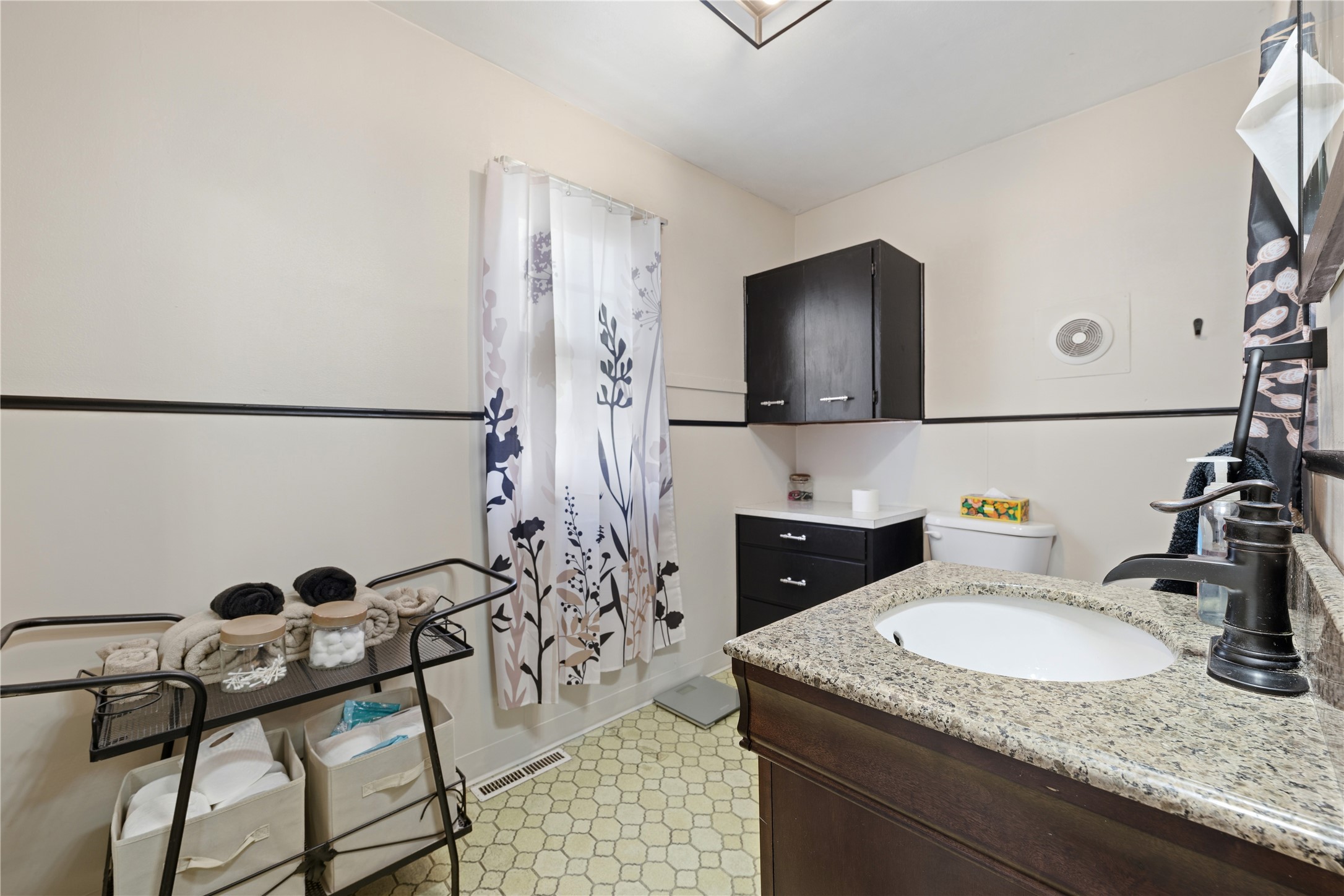 514 Locust Street Property Photo 27
