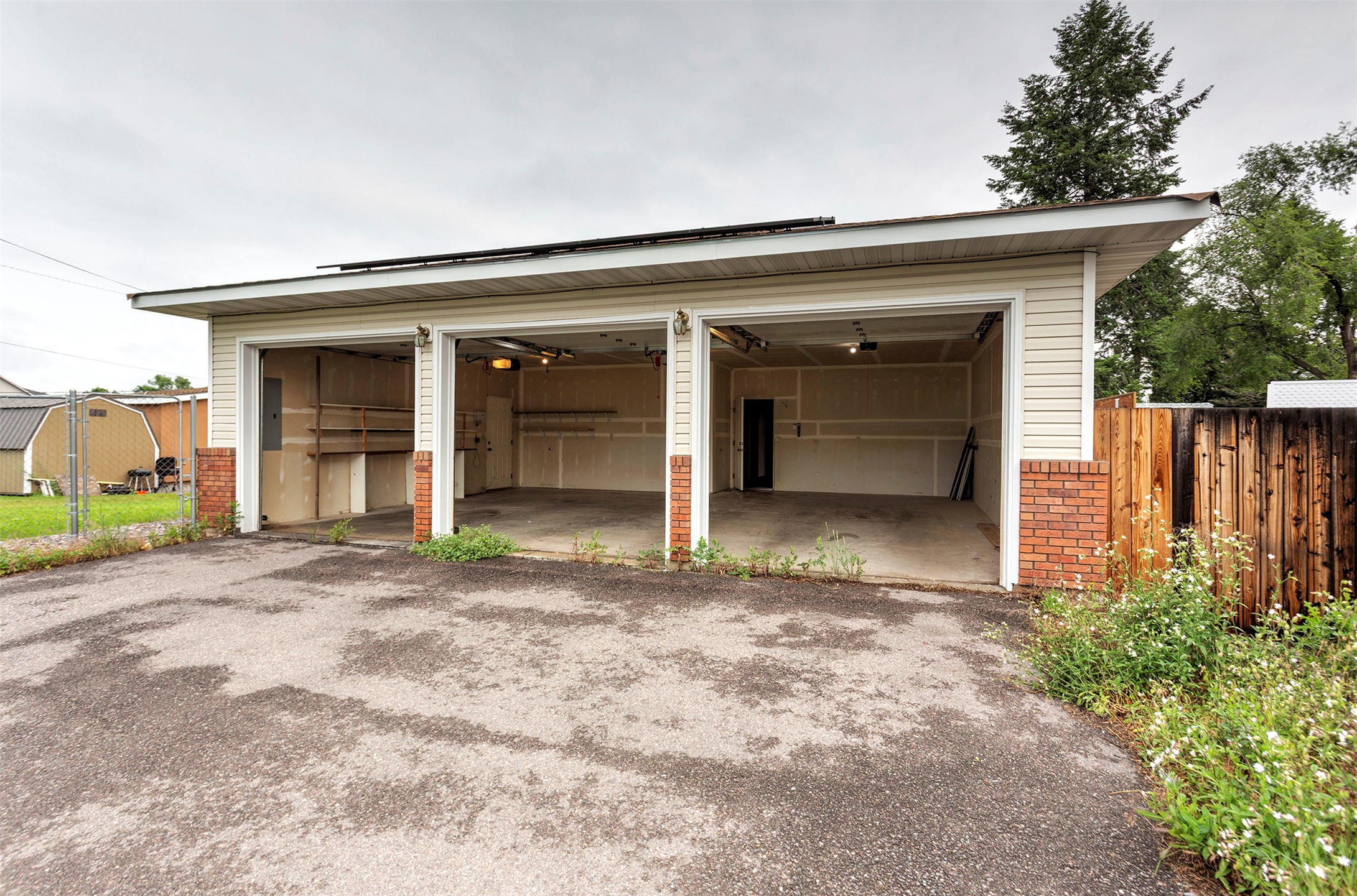 2333 Harve Avenue Property Photo 13