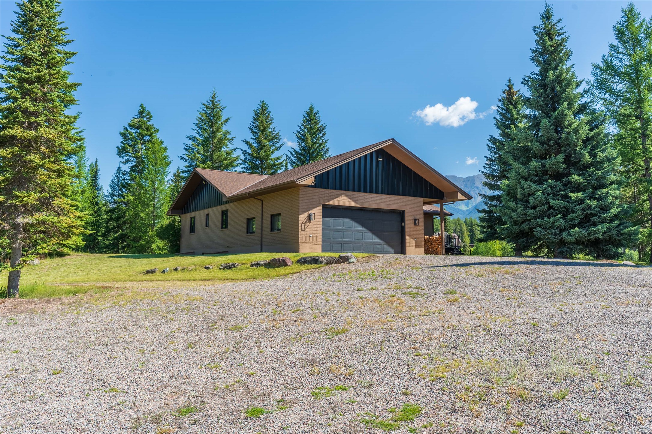 1054 Rumble Creek Road Property Photo 5