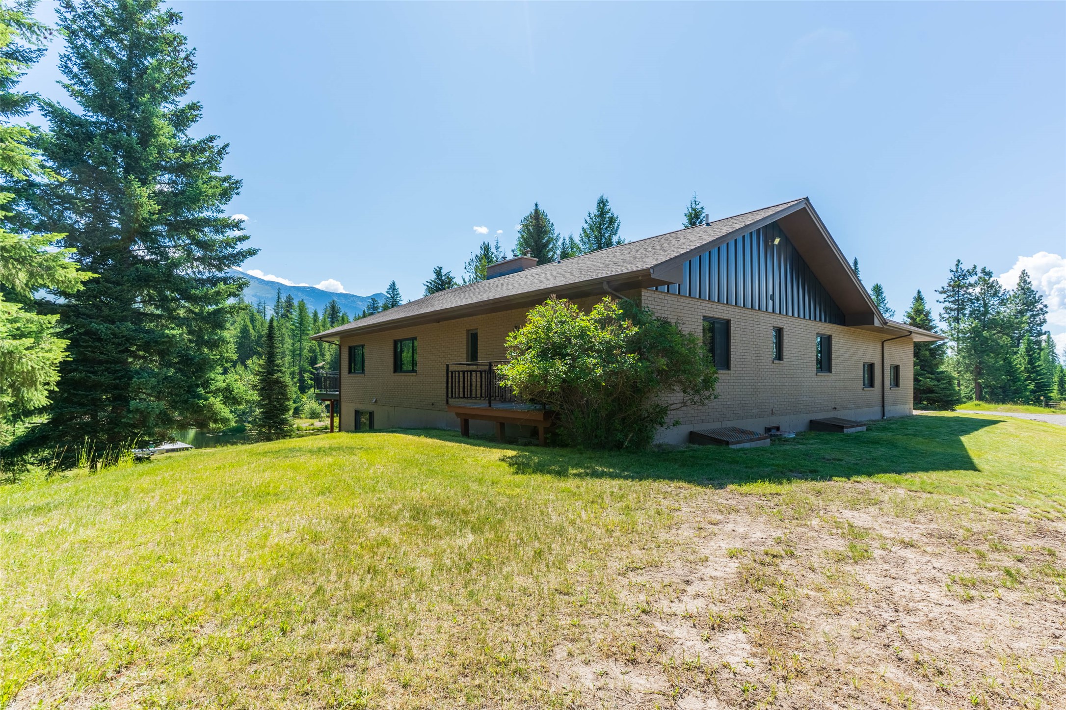 1054 Rumble Creek Road Property Photo 15