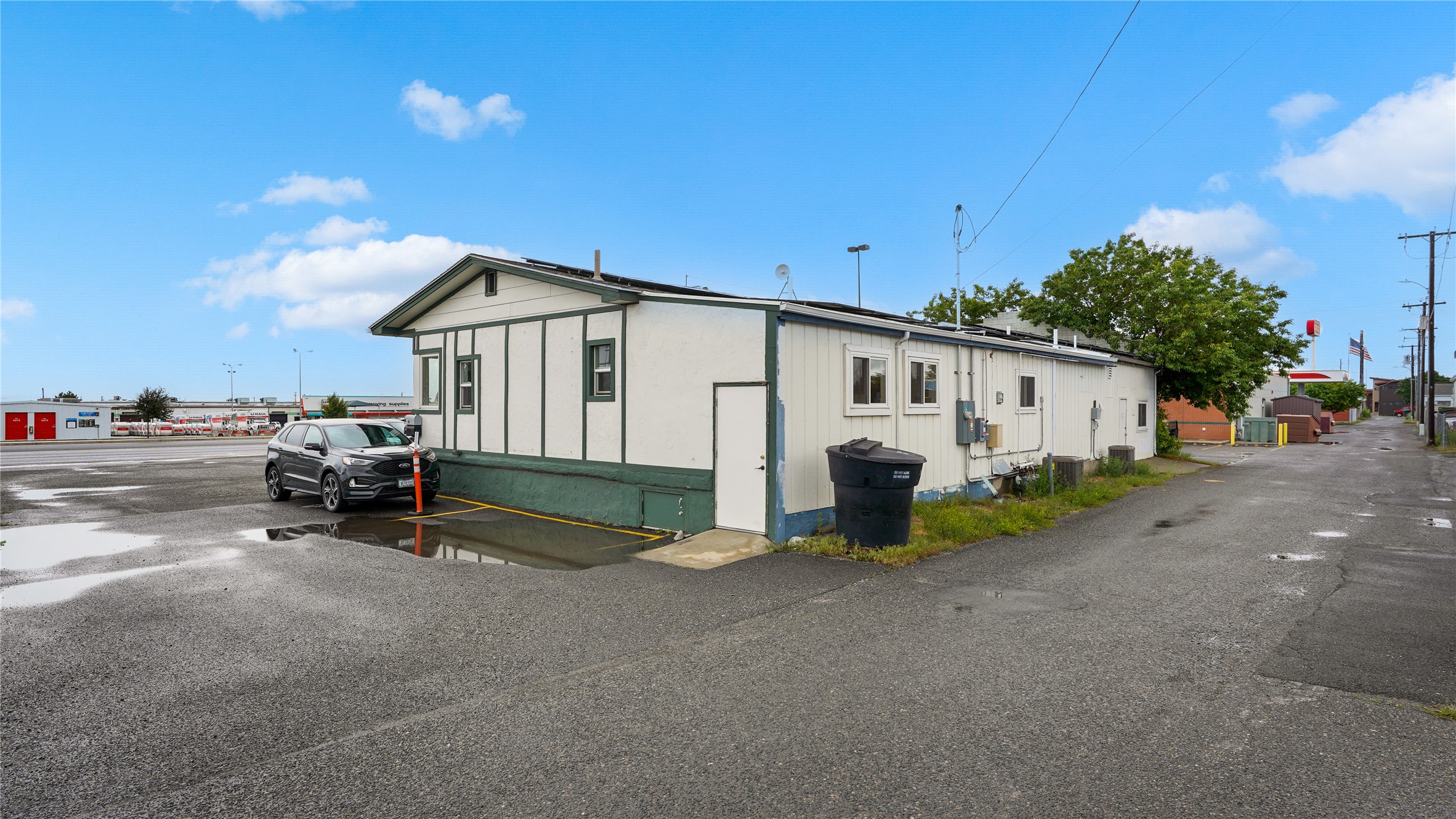 1611 Cedar Street Property Photo 17