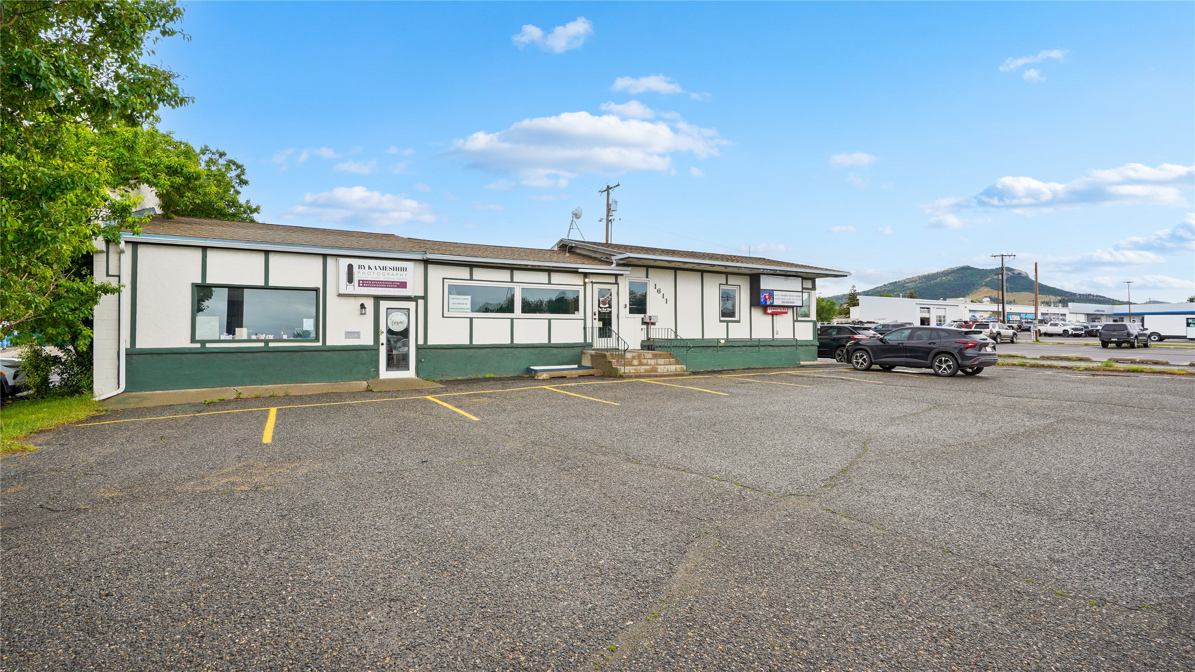 1611 Cedar Street Property Photo 36