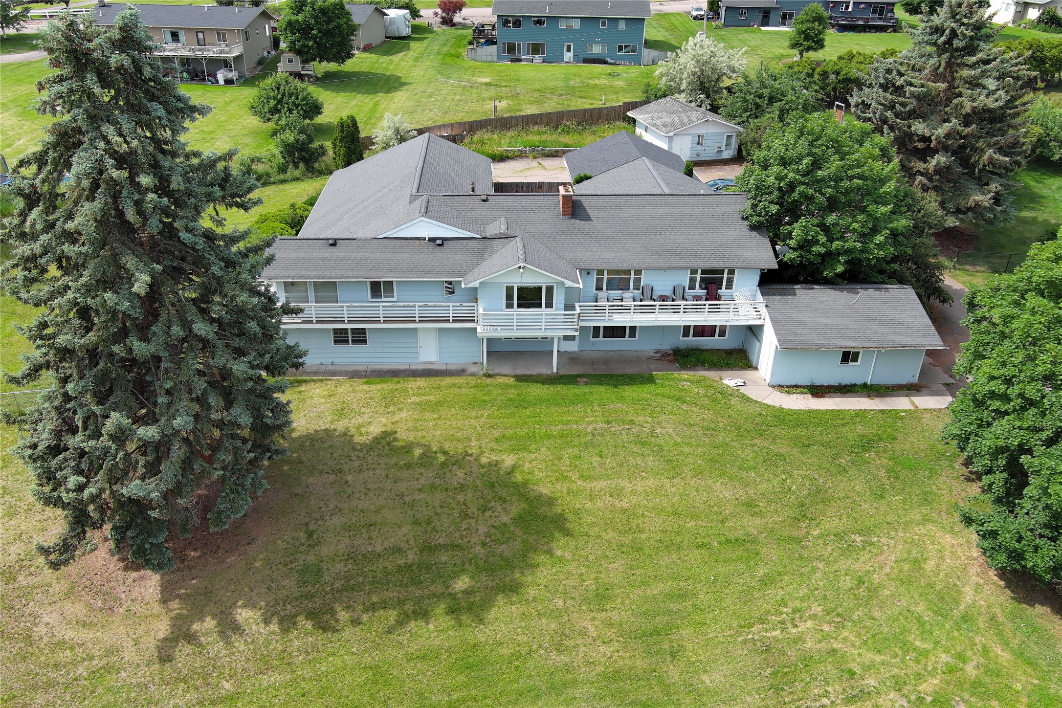 39525 Lakeview Drive Property Photo 1