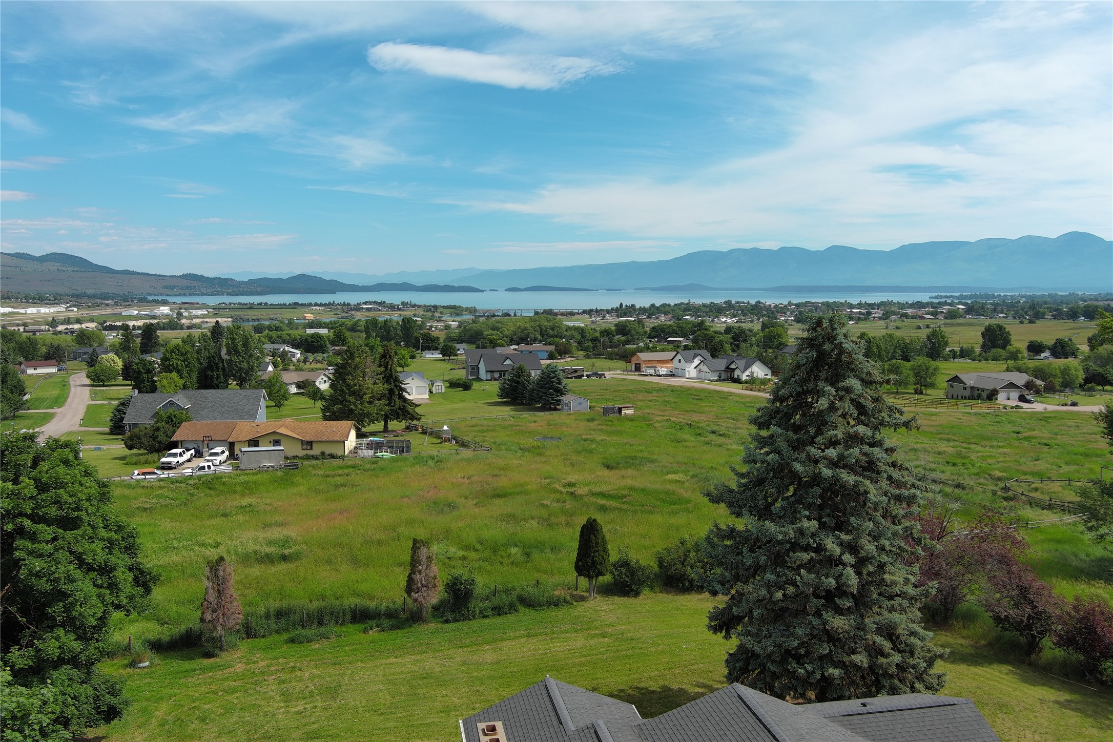 39525 Lakeview Drive Property Photo 3