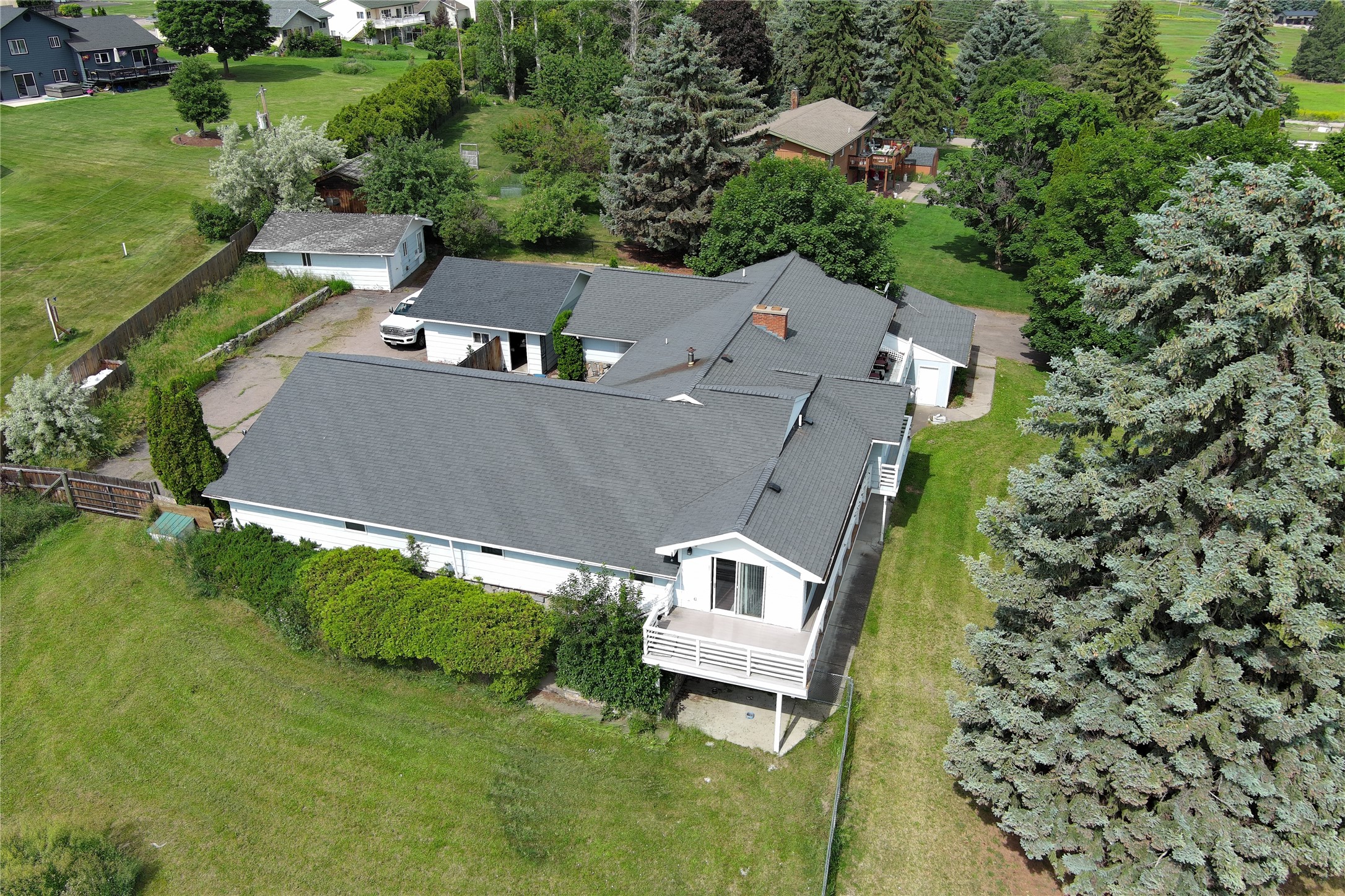 39525 Lakeview Drive Property Photo 8