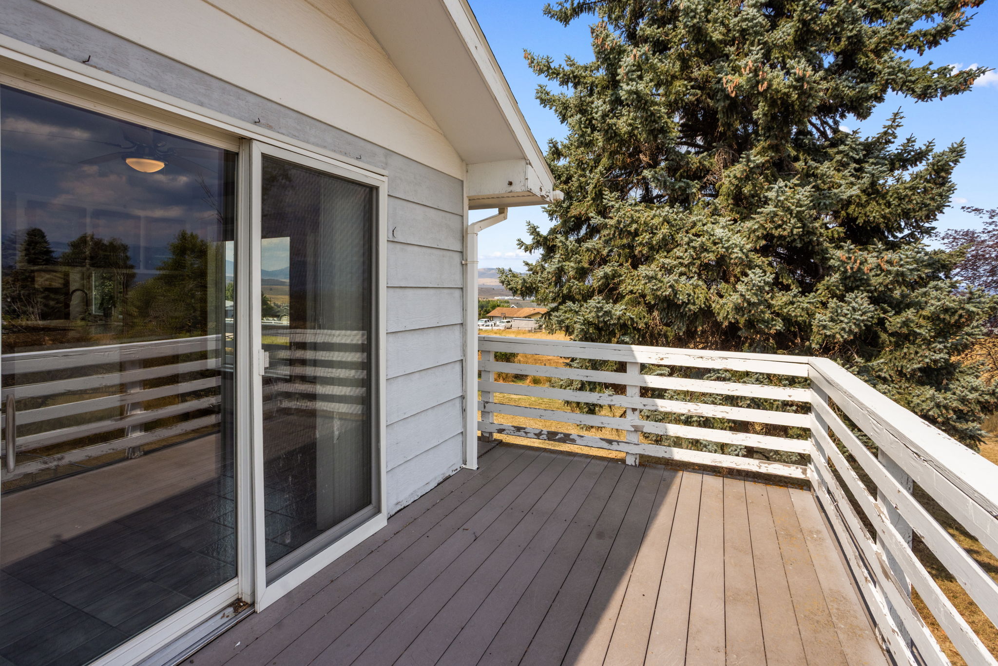 39525 Lakeview Drive Property Photo 46