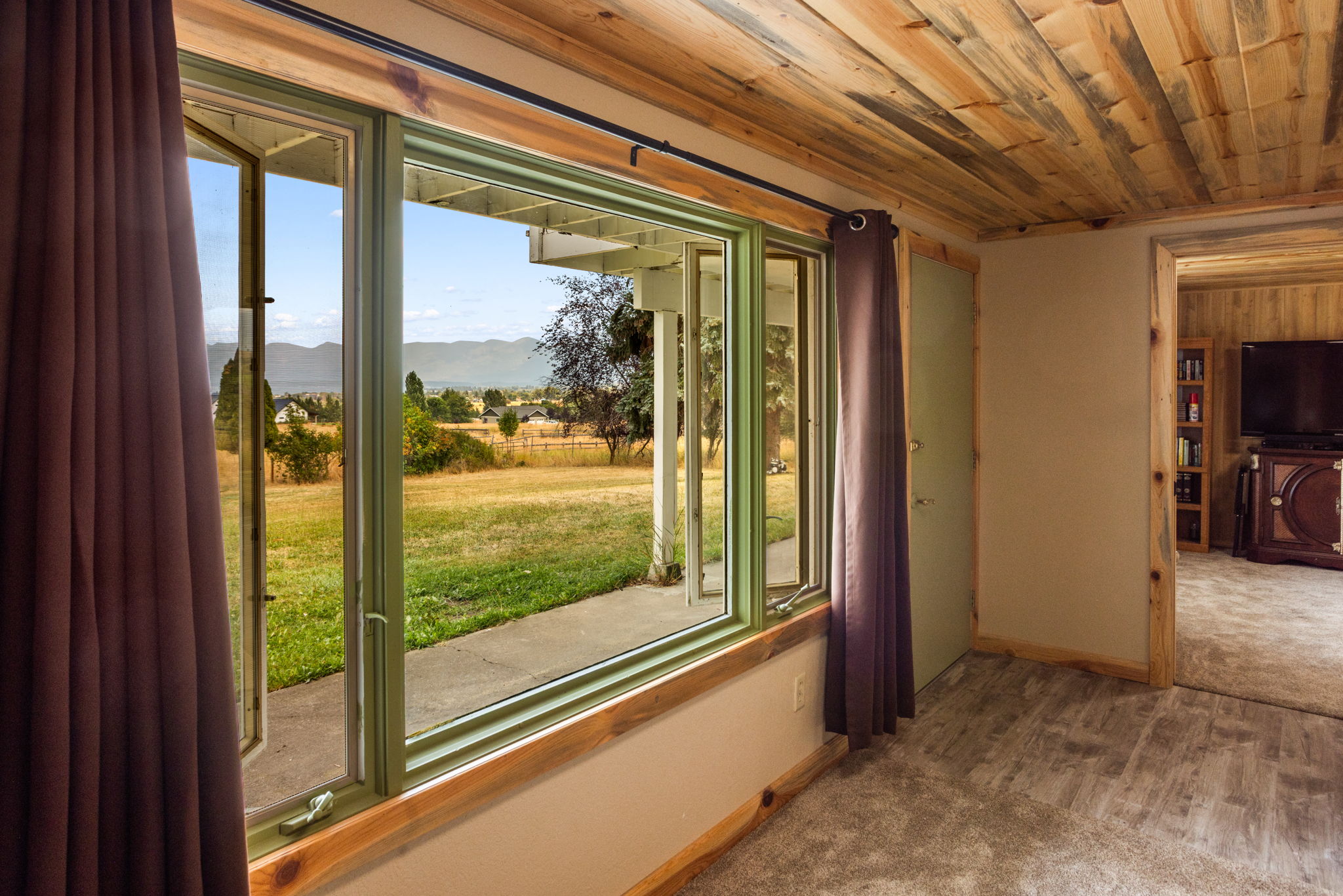 39525 Lakeview Drive Property Photo 52
