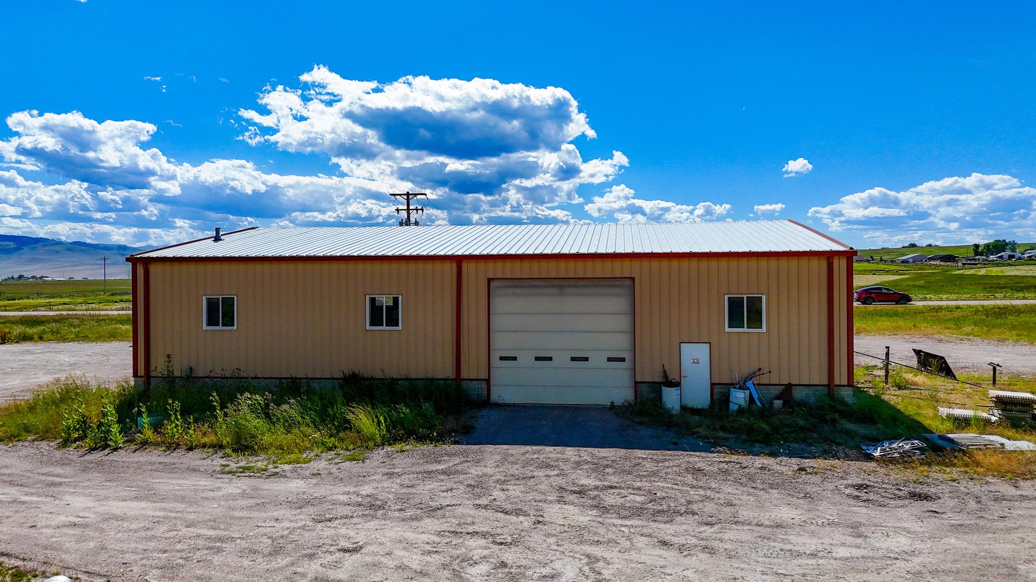 34830 E Post Creek Road Property Photo 6