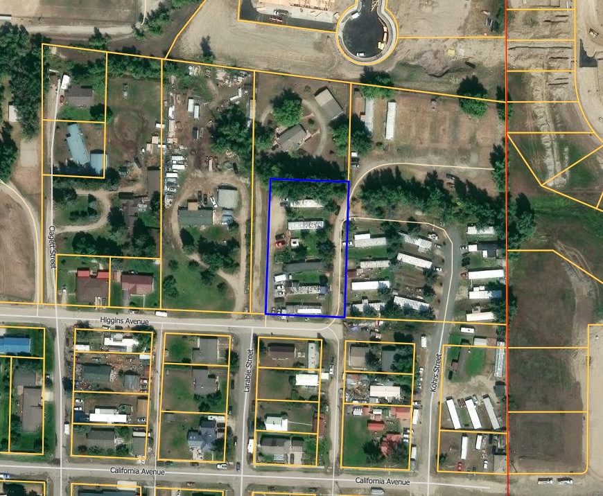 900 Higgins Avenue Property Photo 4