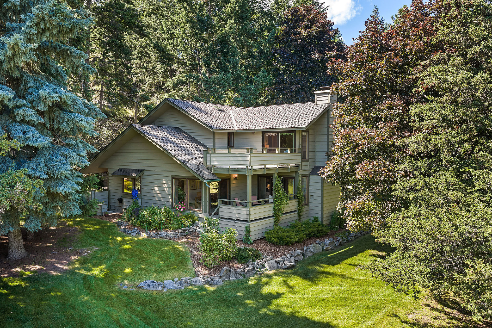 147 Golf Terrace Property Photo 1