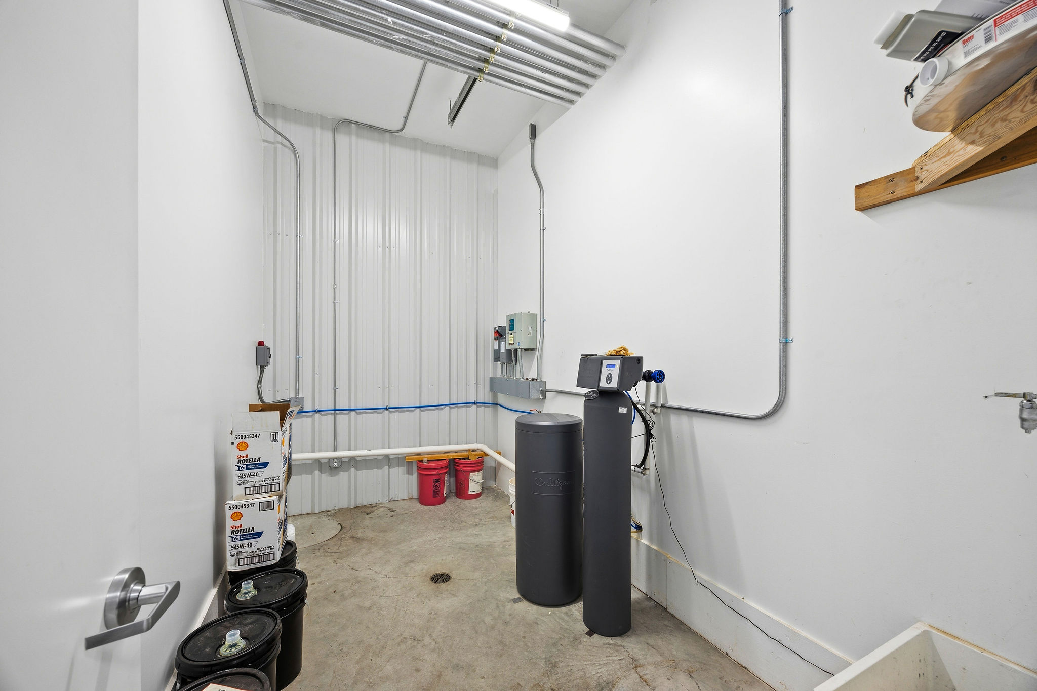 150 Hill Road Property Photo 14