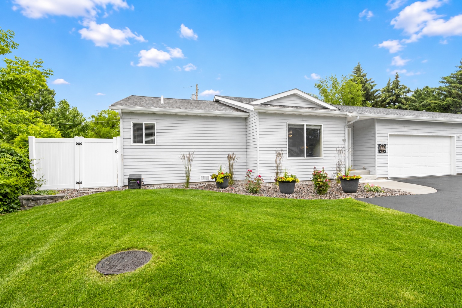 132 Sunburst Court Property Photo 2