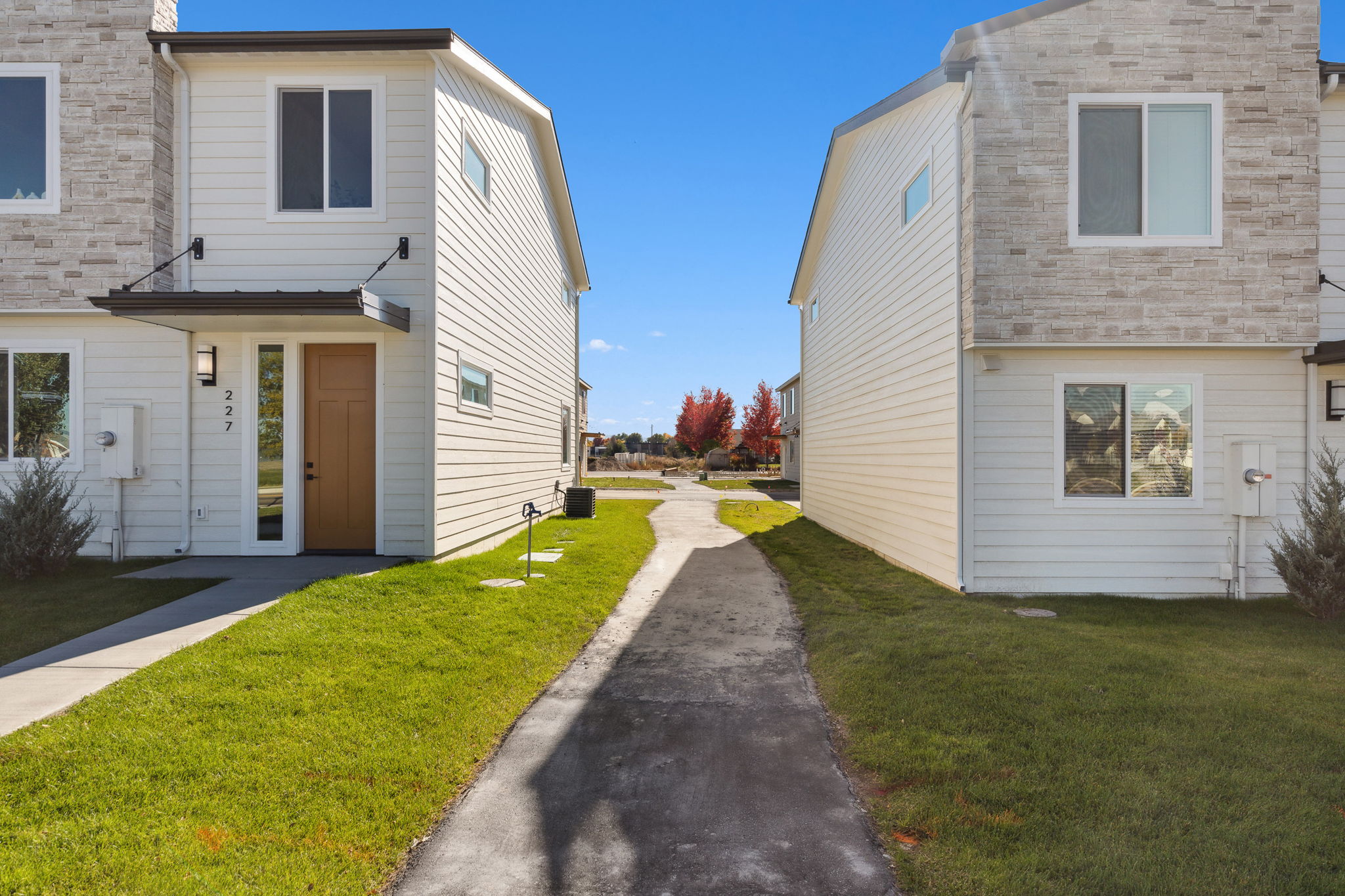 221 Fairgrounds Road Property Photo 14
