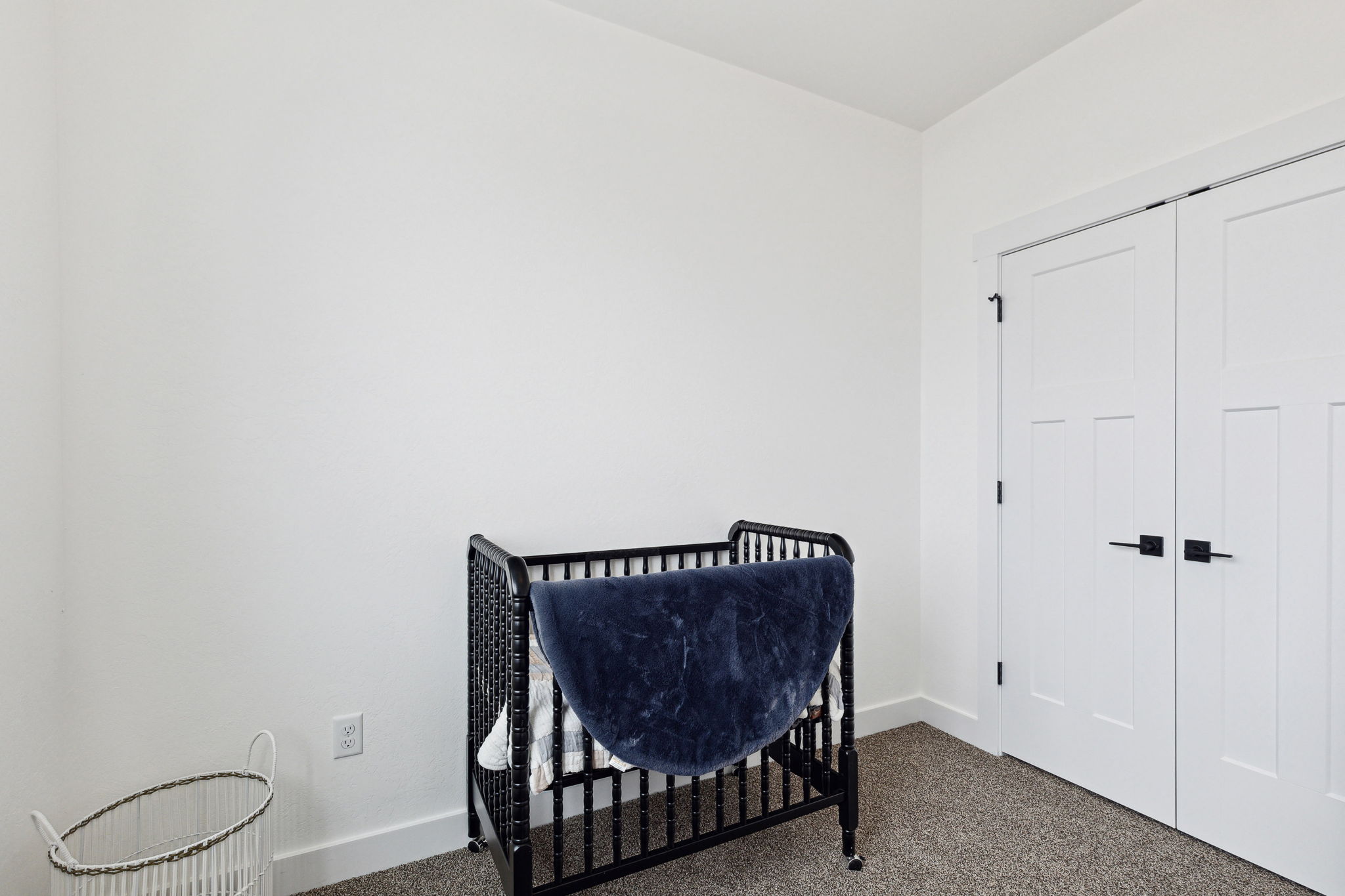 221 Fairgrounds Road Property Photo 45