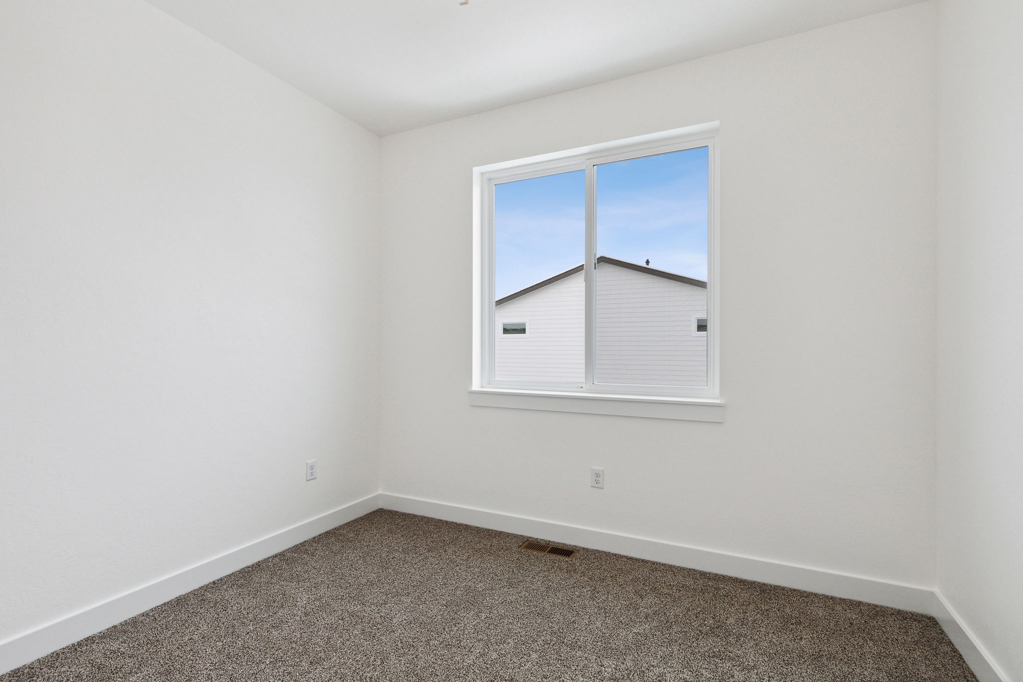 221 Fairgrounds Road Property Photo 72
