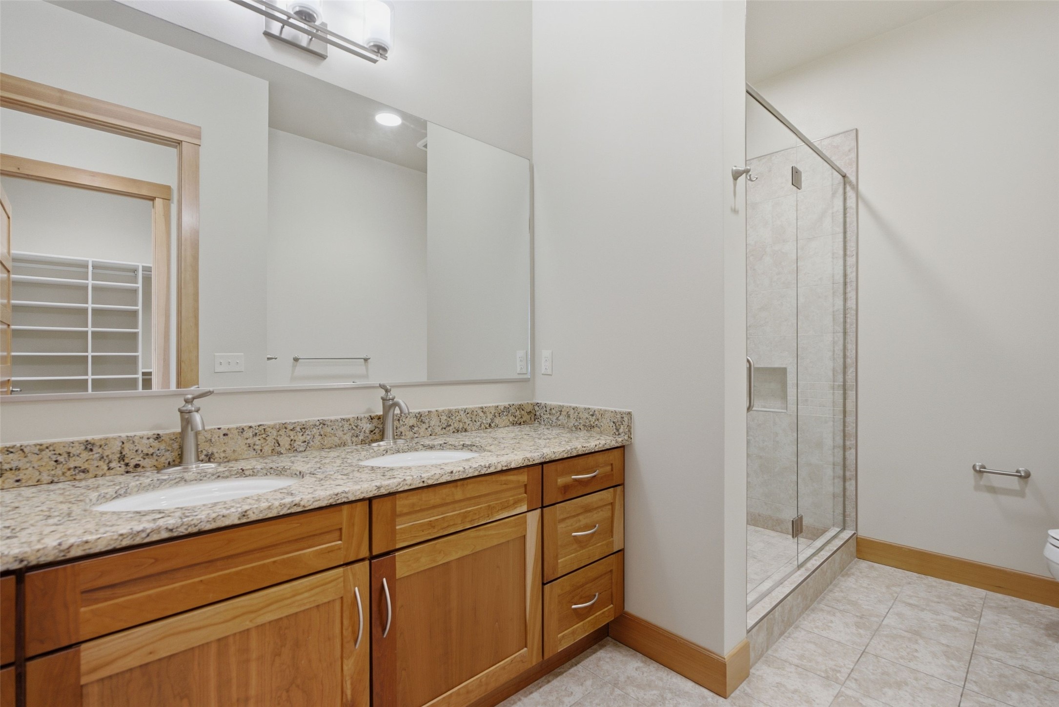 2625 Dearborn Avenue 406 Property Photo 19