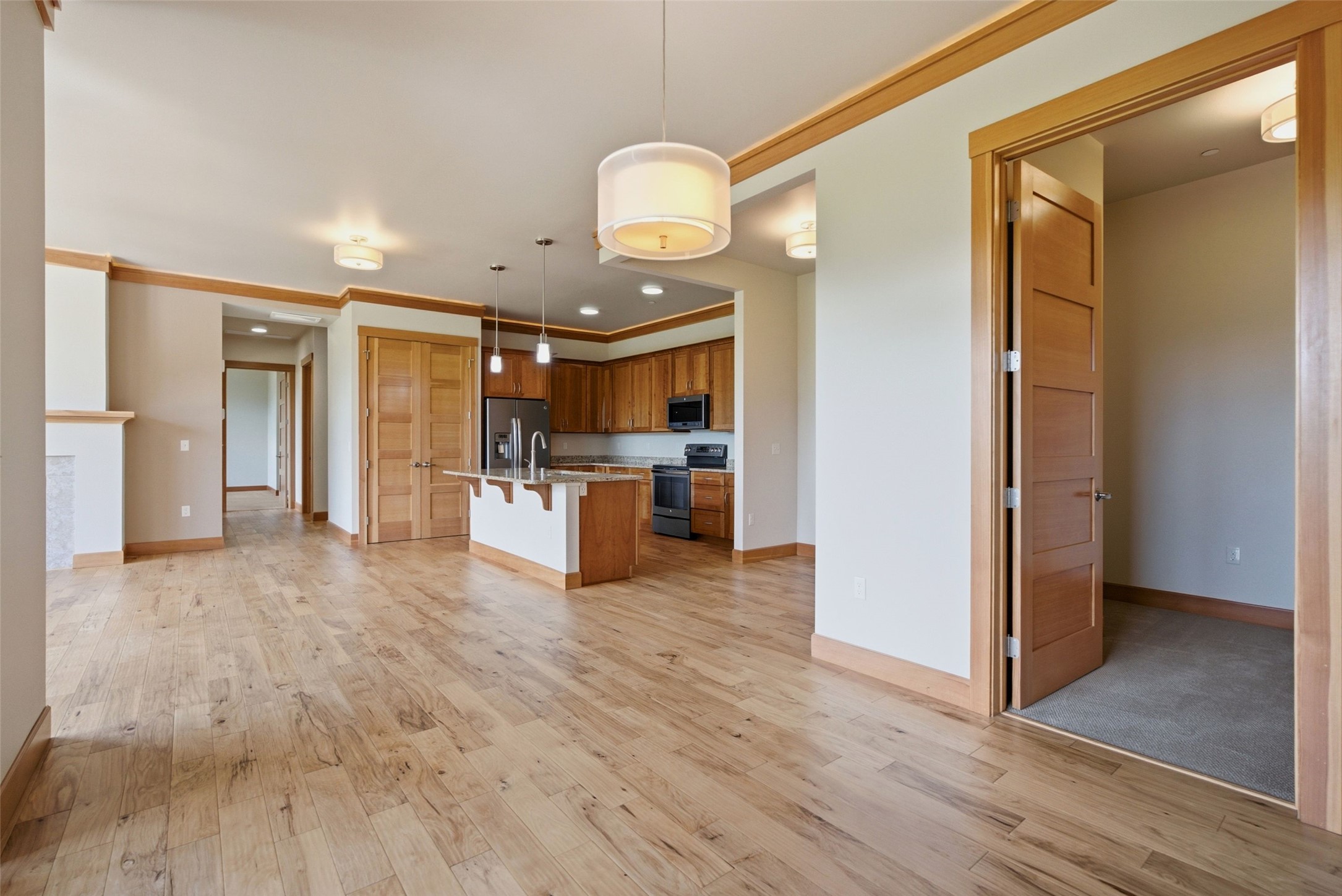 2625 Dearborn Avenue 406 Property Photo 27