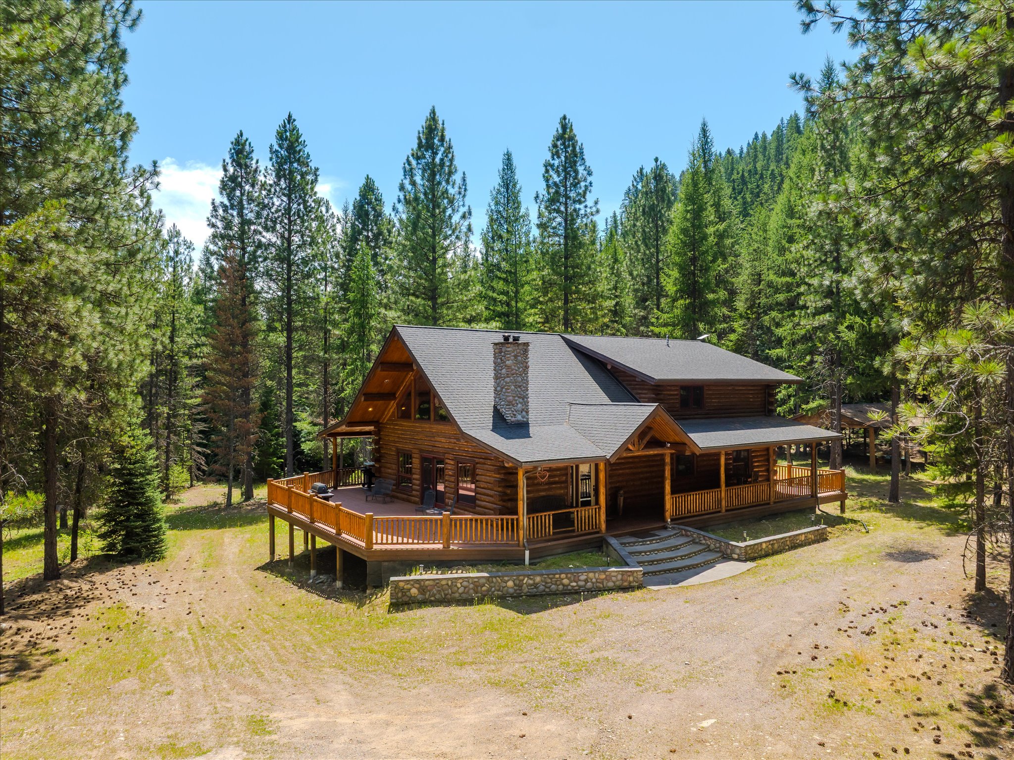 2230 Westshore Drive Property Photo 3