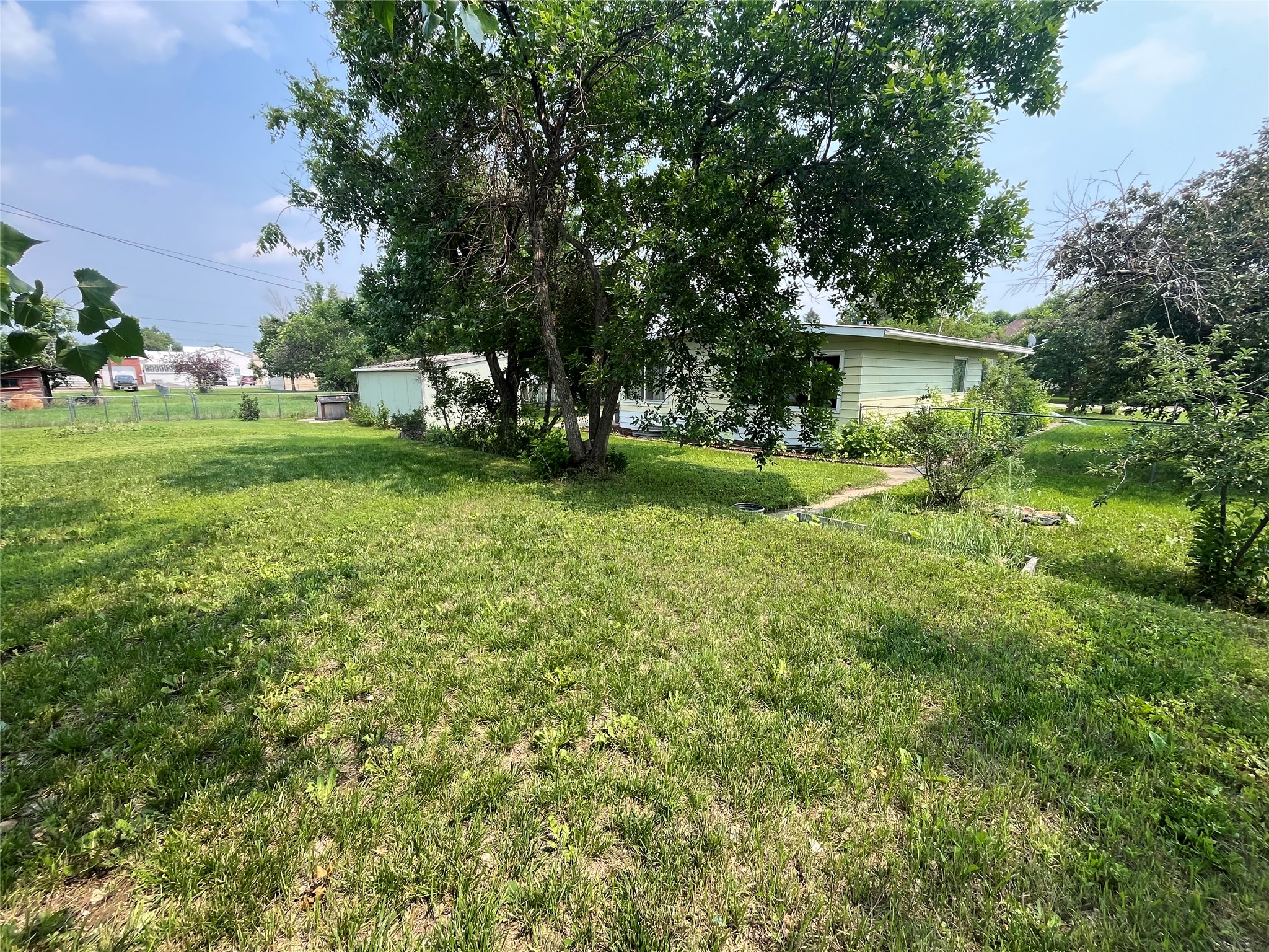 822 Second Street Property Photo 2