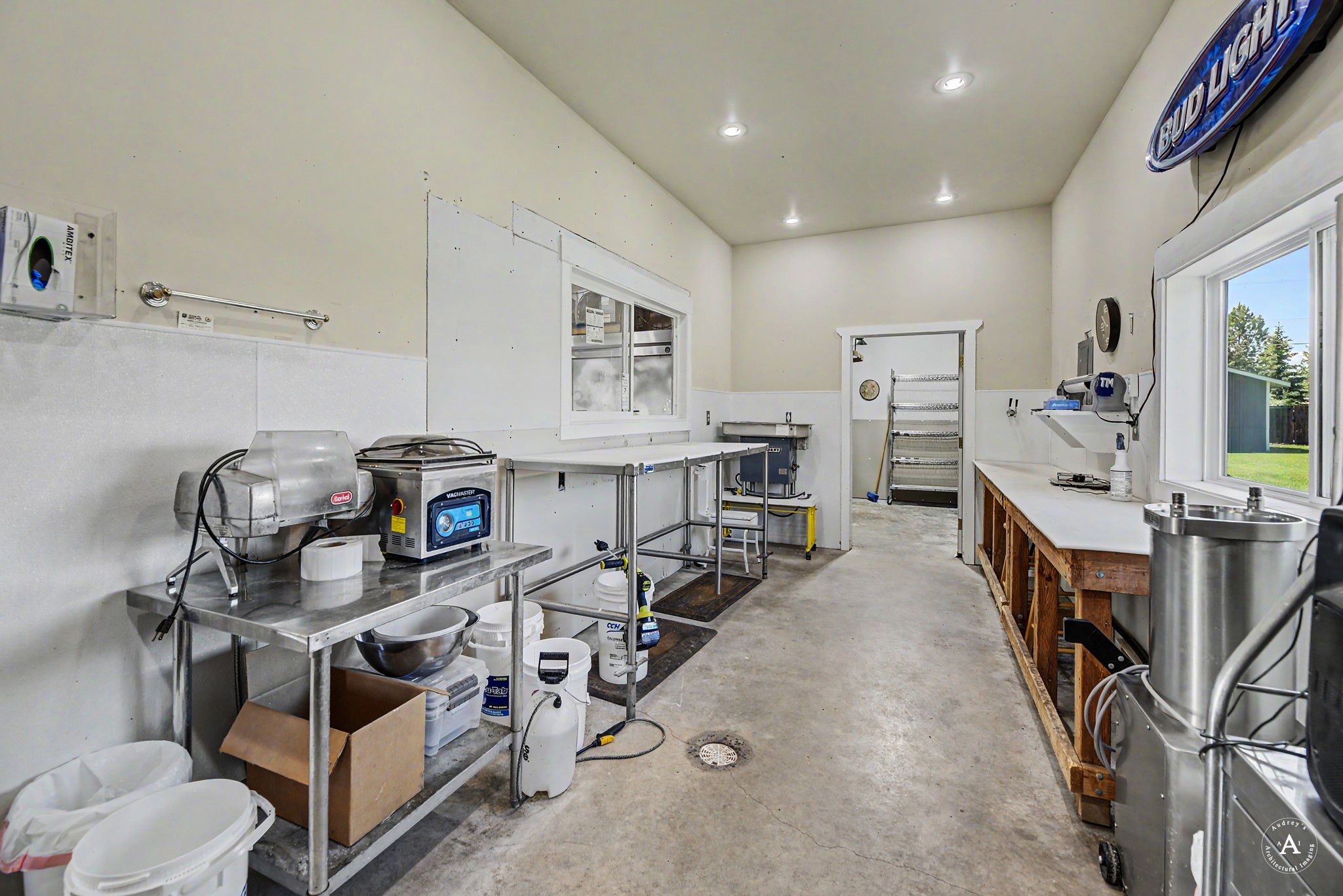 3341 Lanning Road Property Photo 8