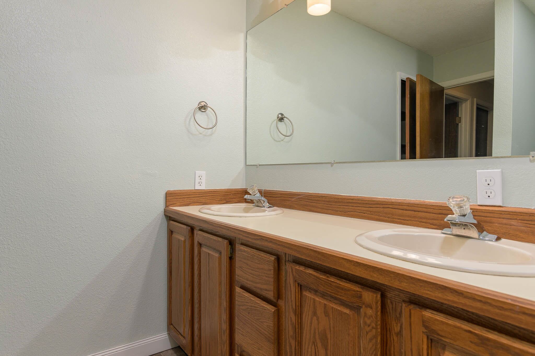 1310 Yellowstone Avenue 16 Property Photo 11
