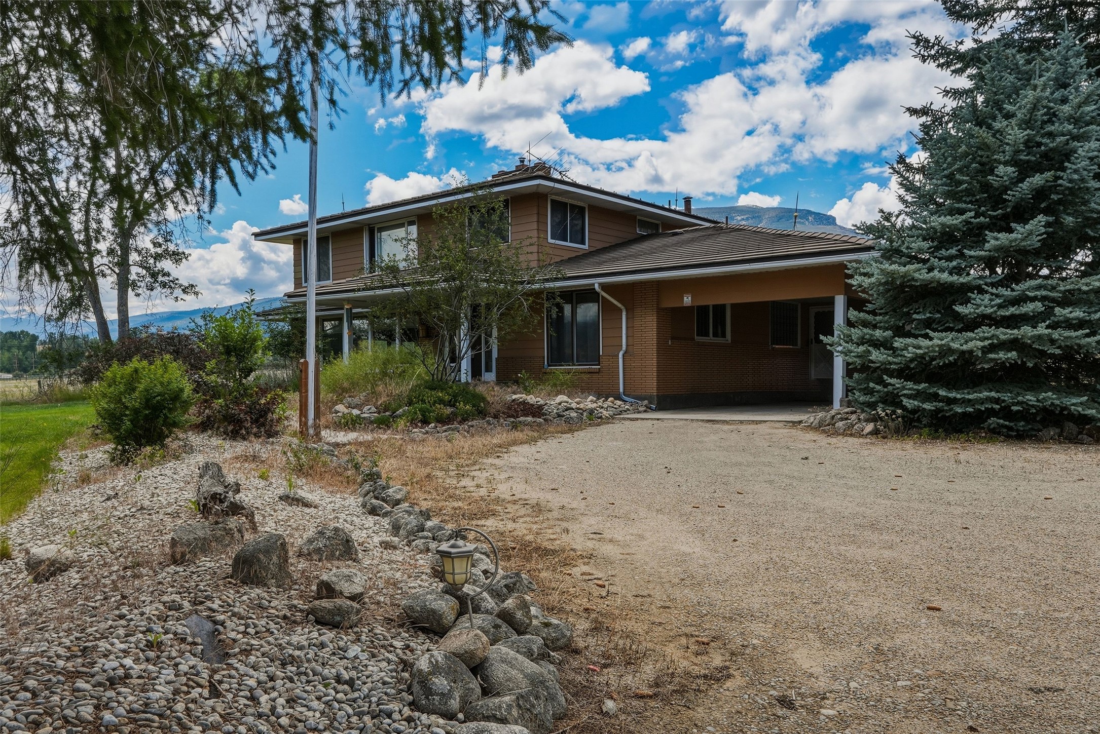 977 Us Highway 93 S Property Photo 15