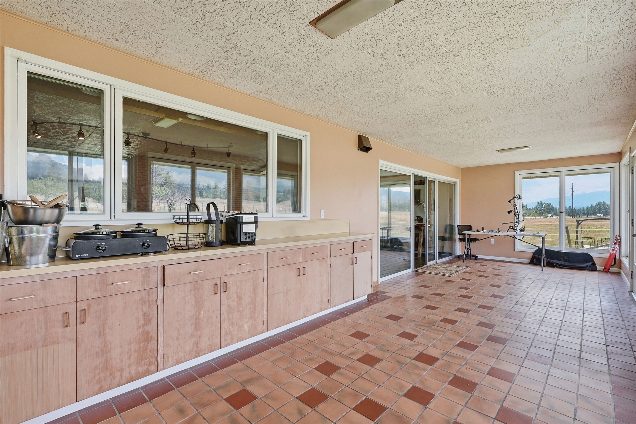 977 Us Highway 93 S Property Photo 36