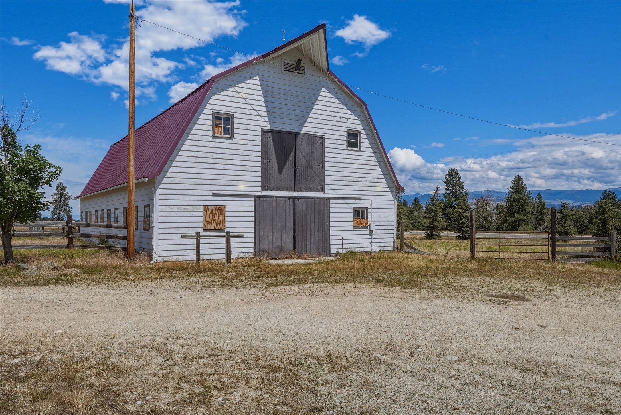 977 Us Highway 93 S Property Photo 54