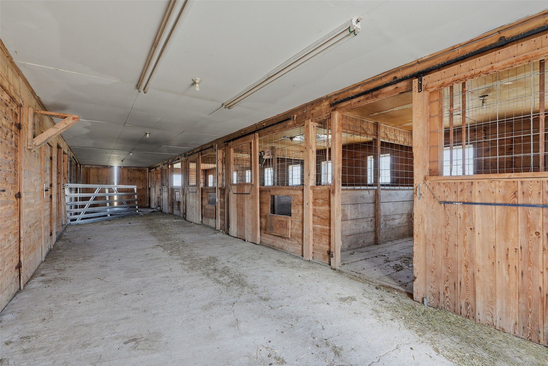 977 Us Highway 93 S Property Photo 55