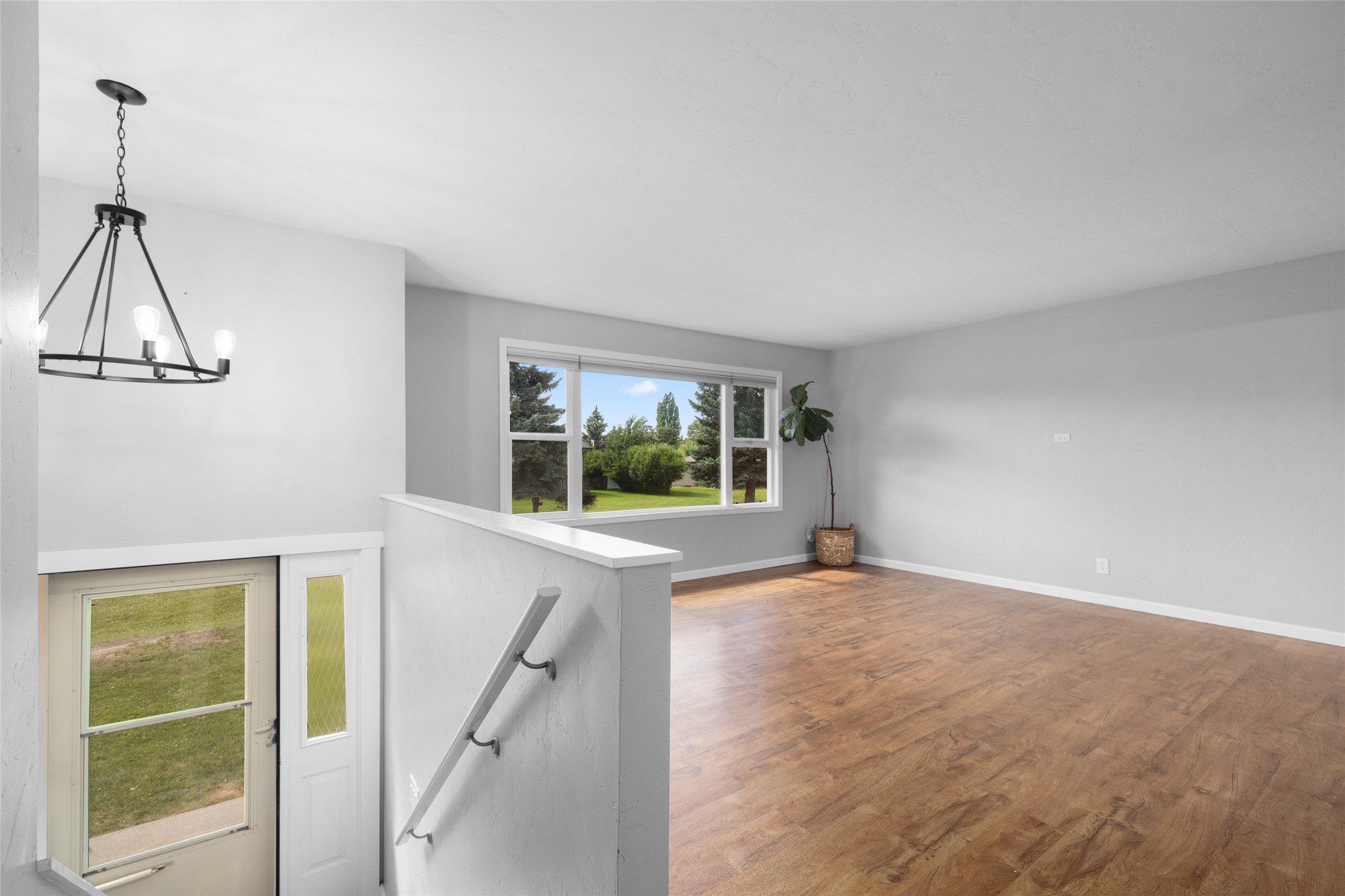 55 Lochness Avenue Property Photo 5