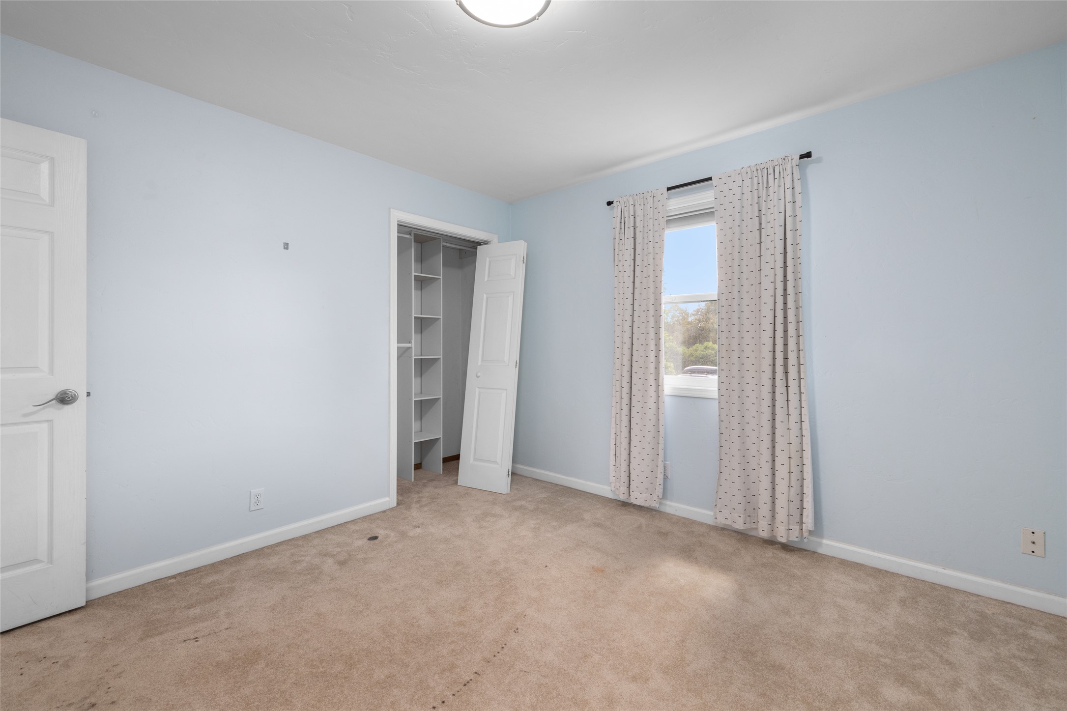 55 Lochness Avenue Property Photo 21