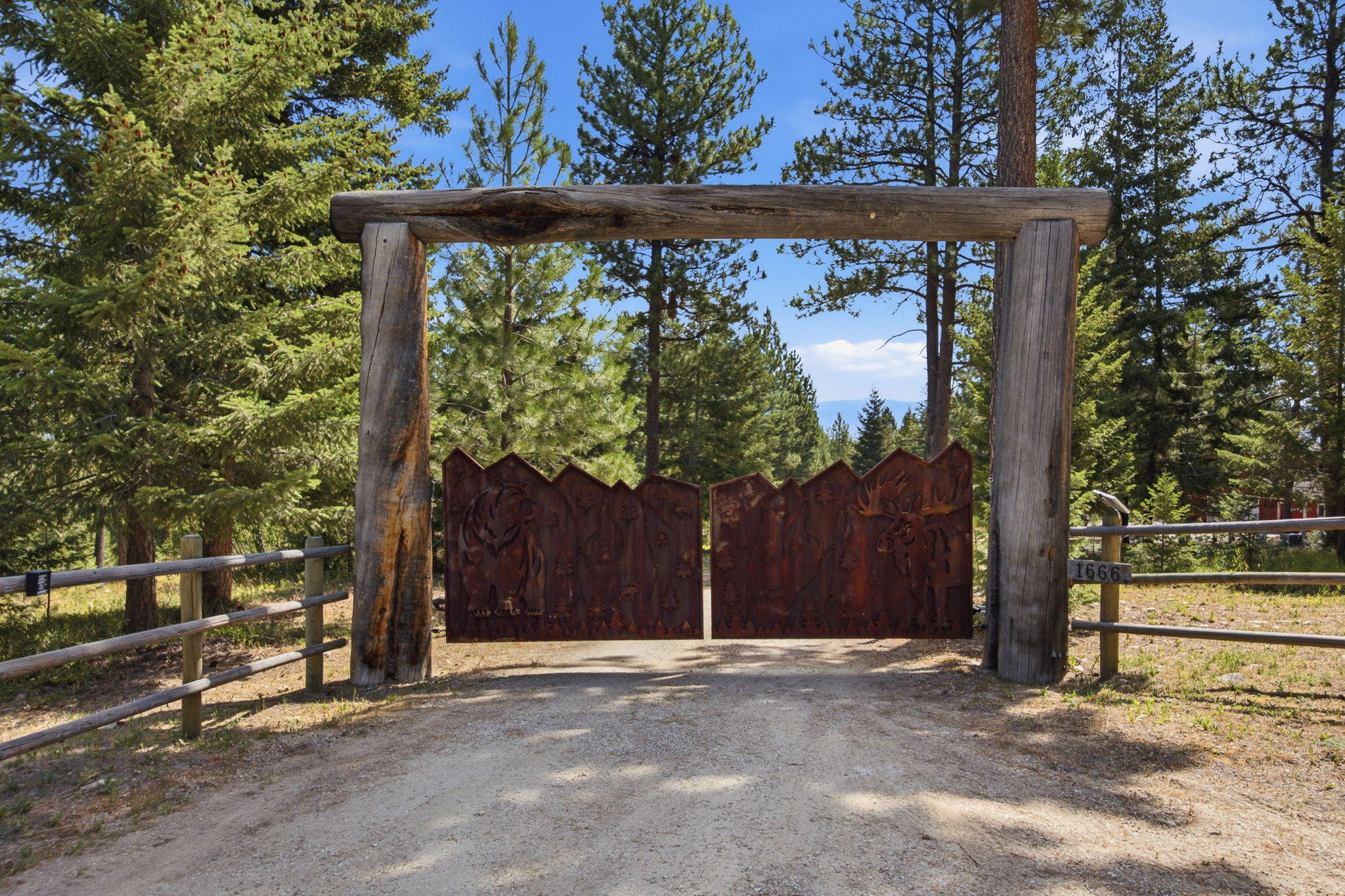 1666 Bear Face Road Property Photo 1