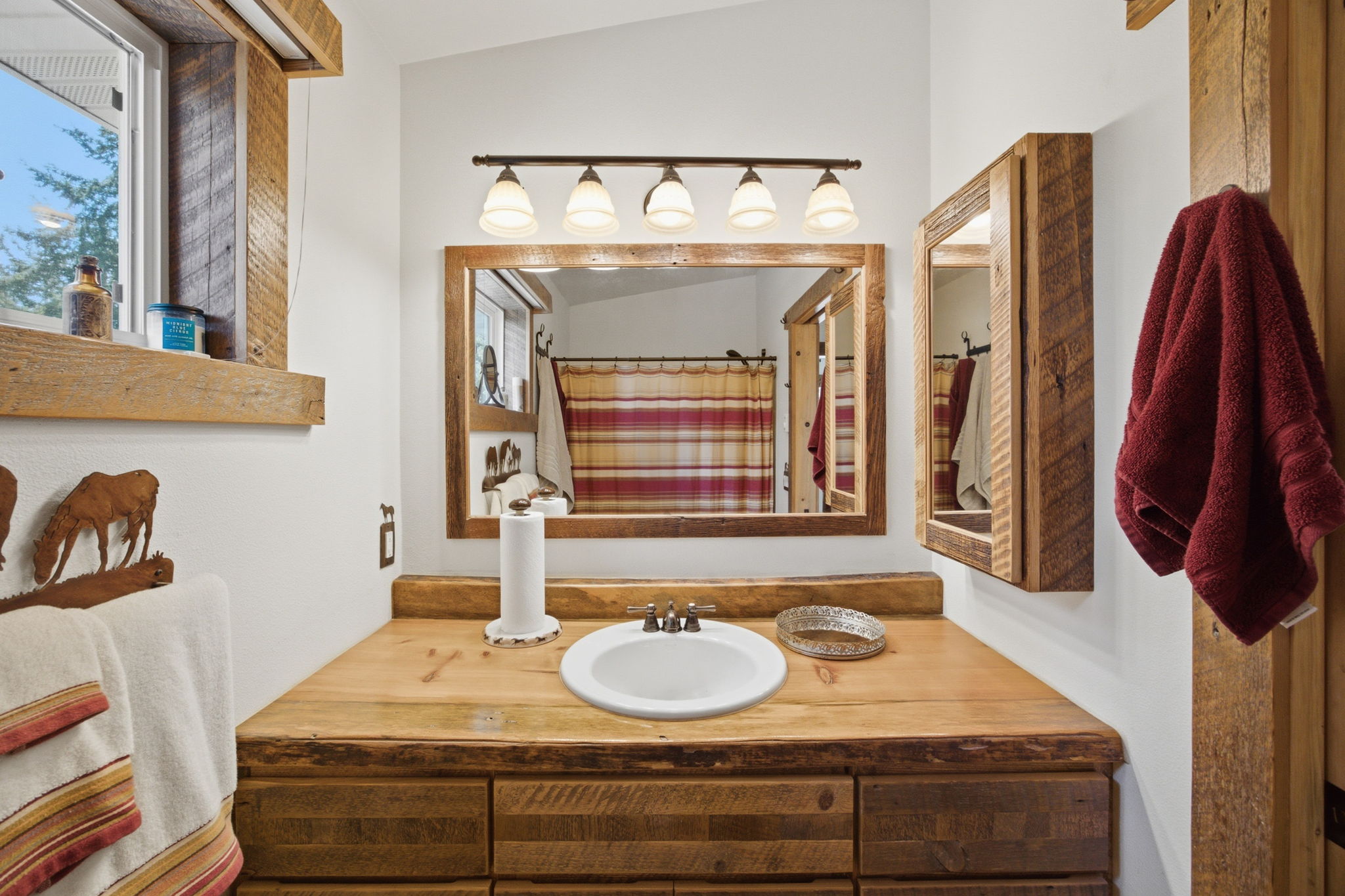 1666 Bear Face Road Property Photo 24