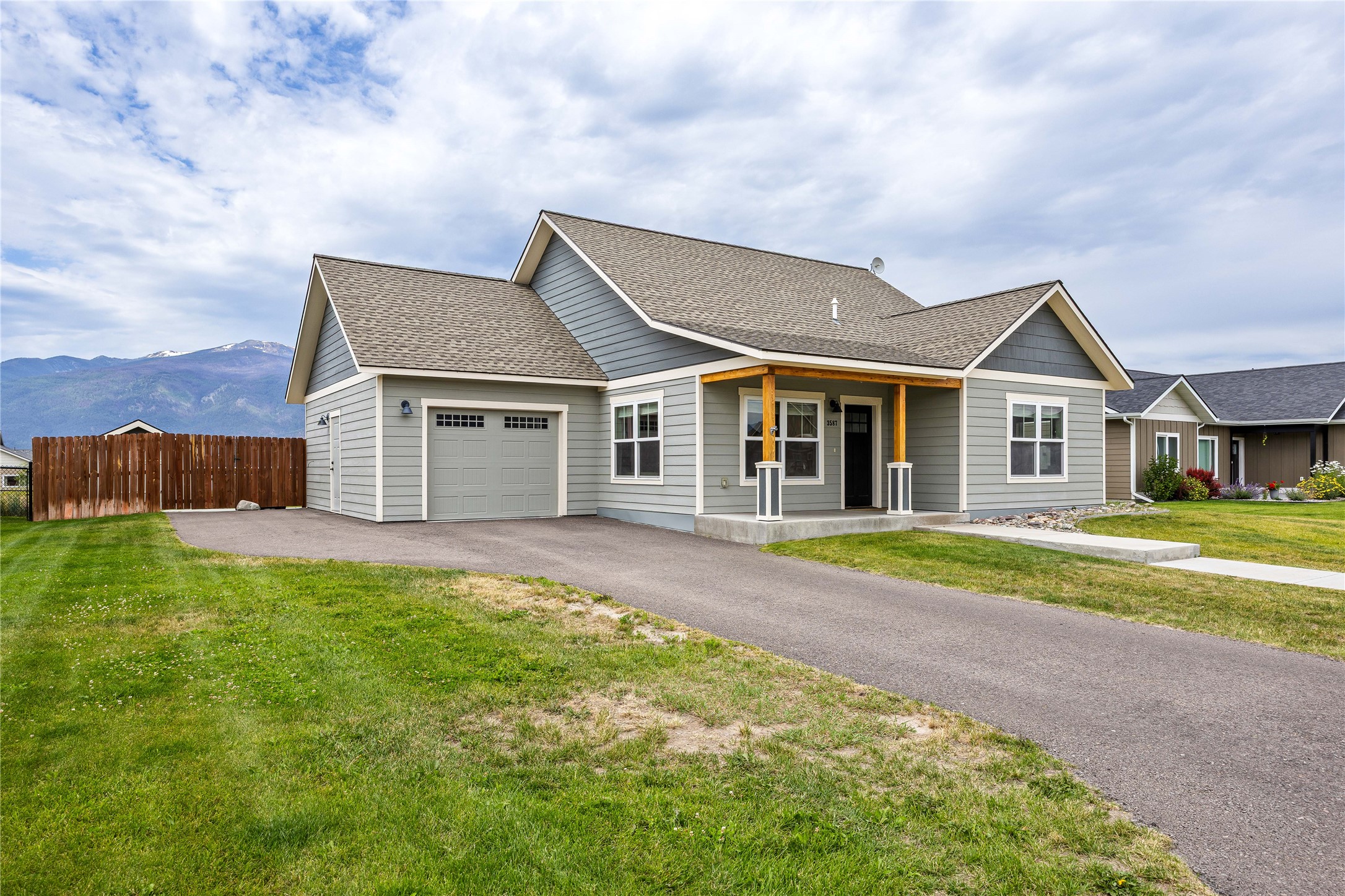 3587 Trading Post Lane Property Photo 2
