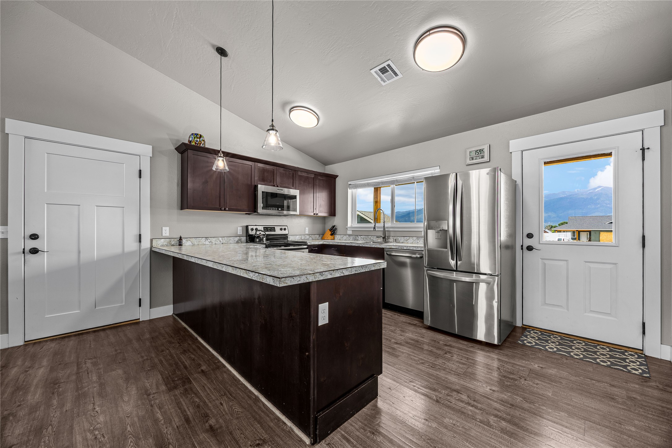 3587 Trading Post Lane Property Photo 3