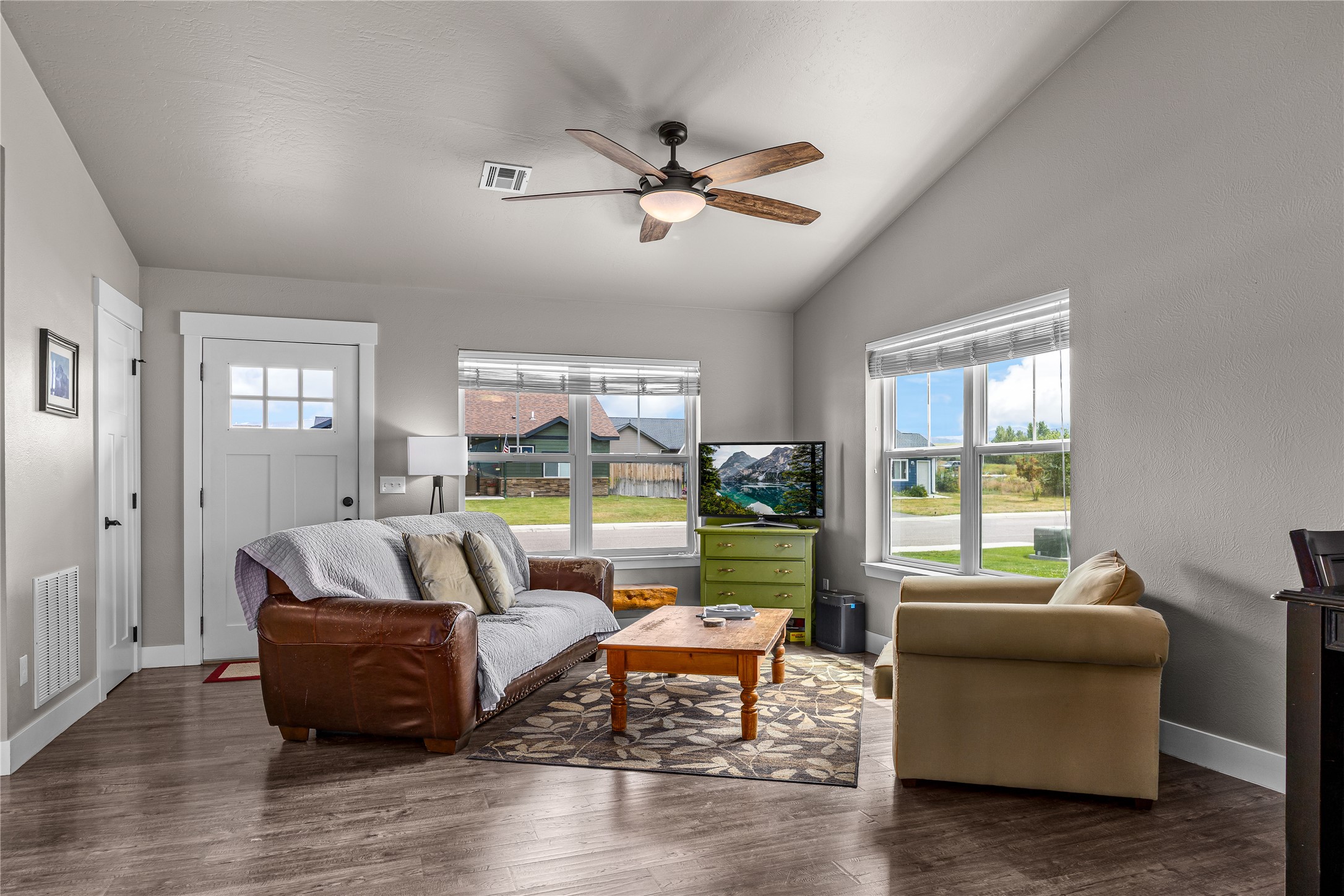 3587 Trading Post Lane Property Photo 5