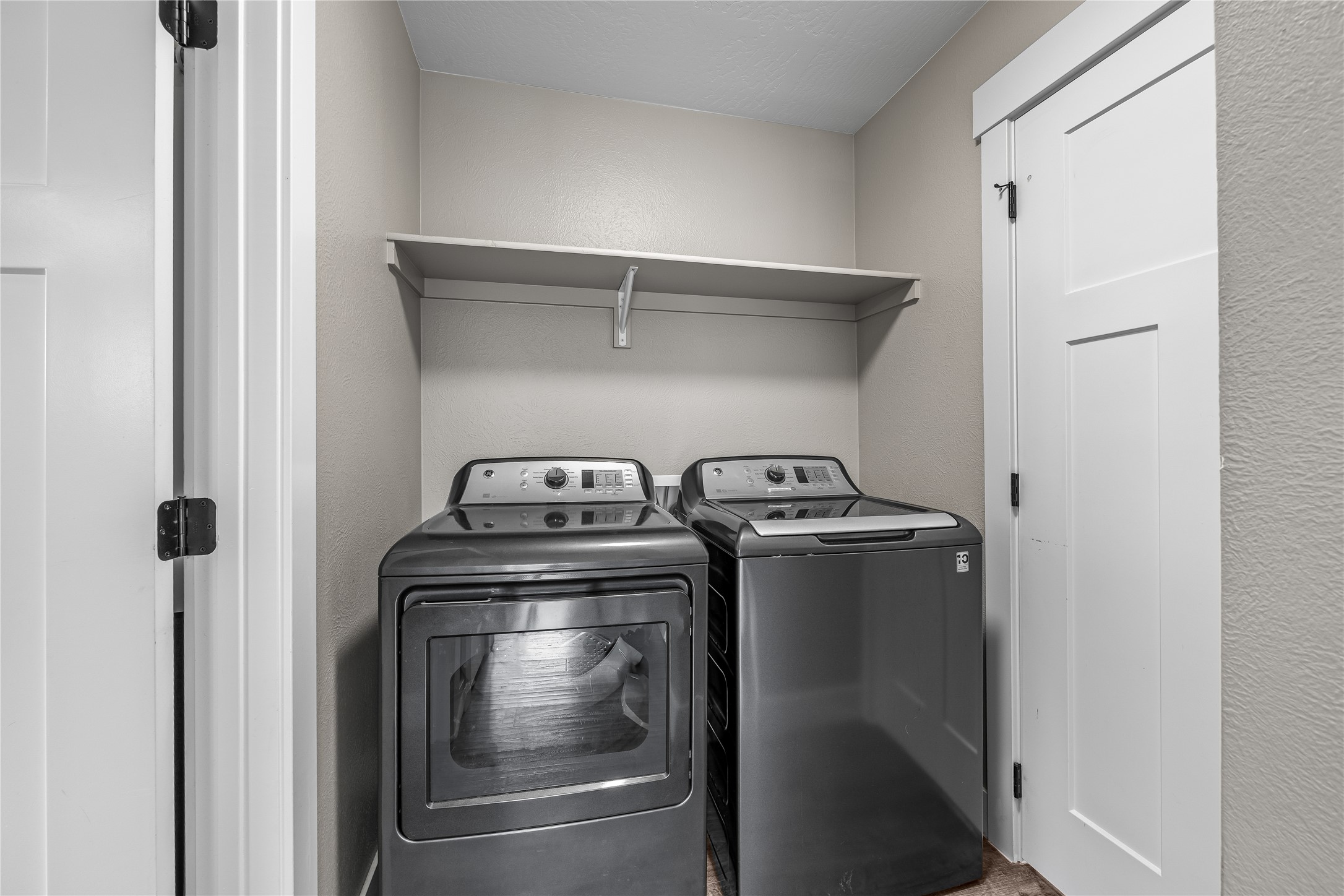 3587 Trading Post Lane Property Photo 10