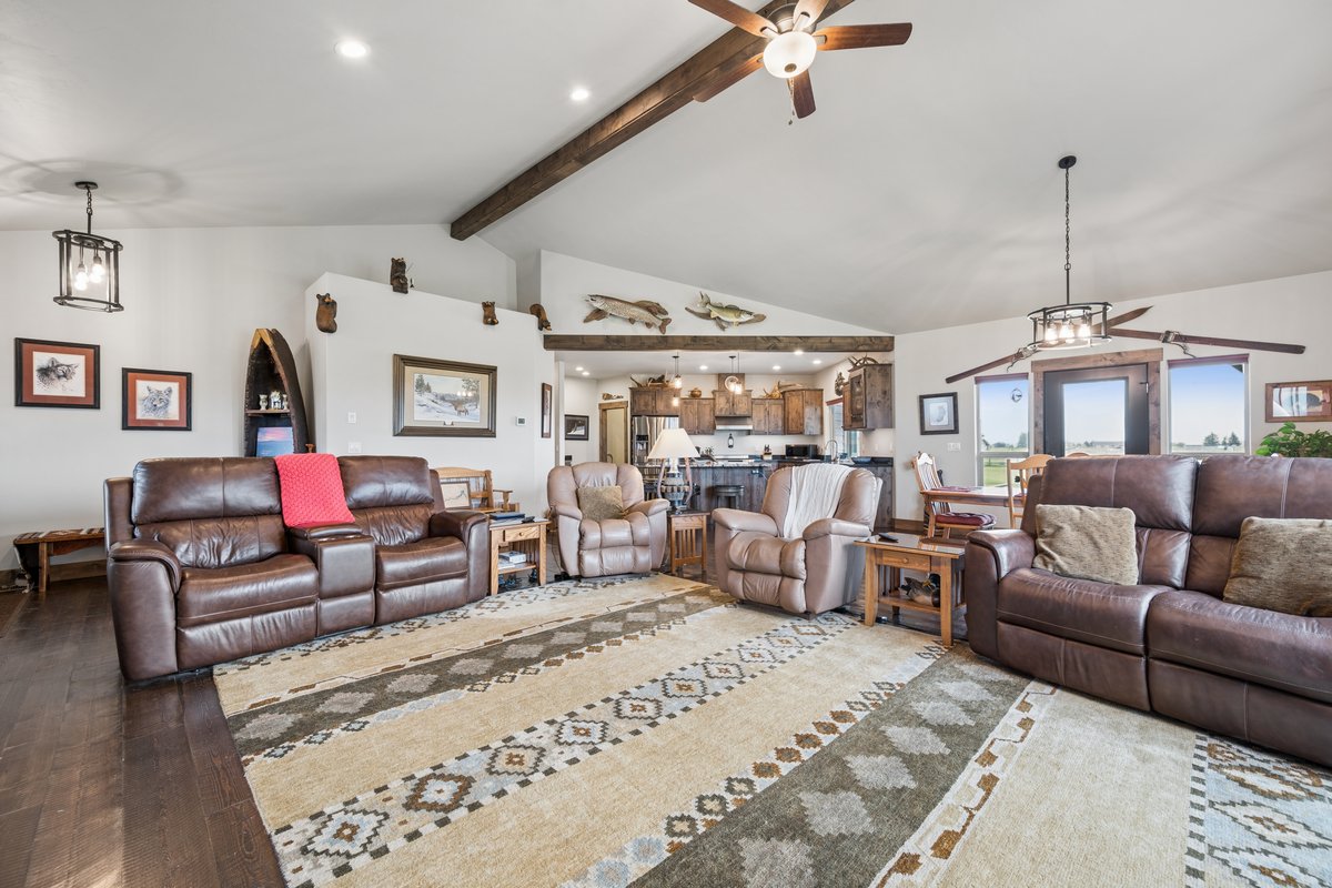 1620 Moon Bow Loop Property Photo 8